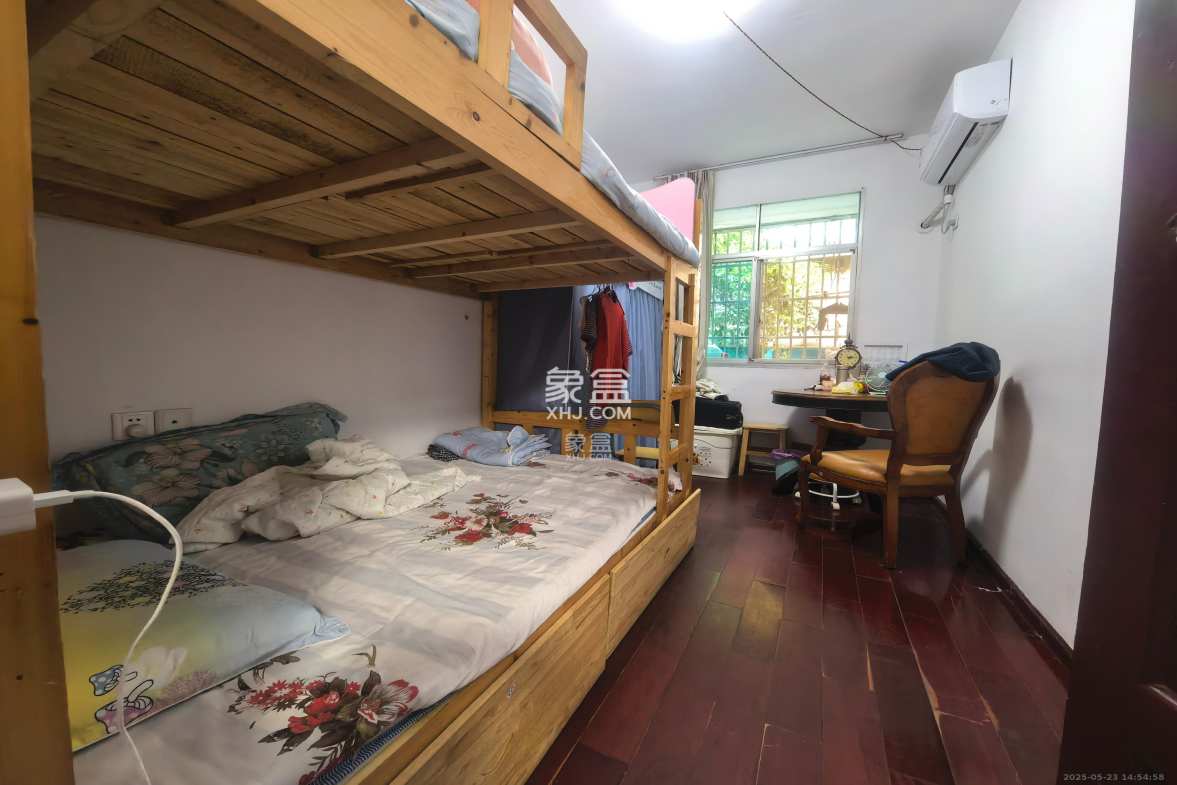 省水院宿舍 3室1厅1卫 2500.0元/月 省水院宿舍 3室1厅1卫 2500.0元/月室内图