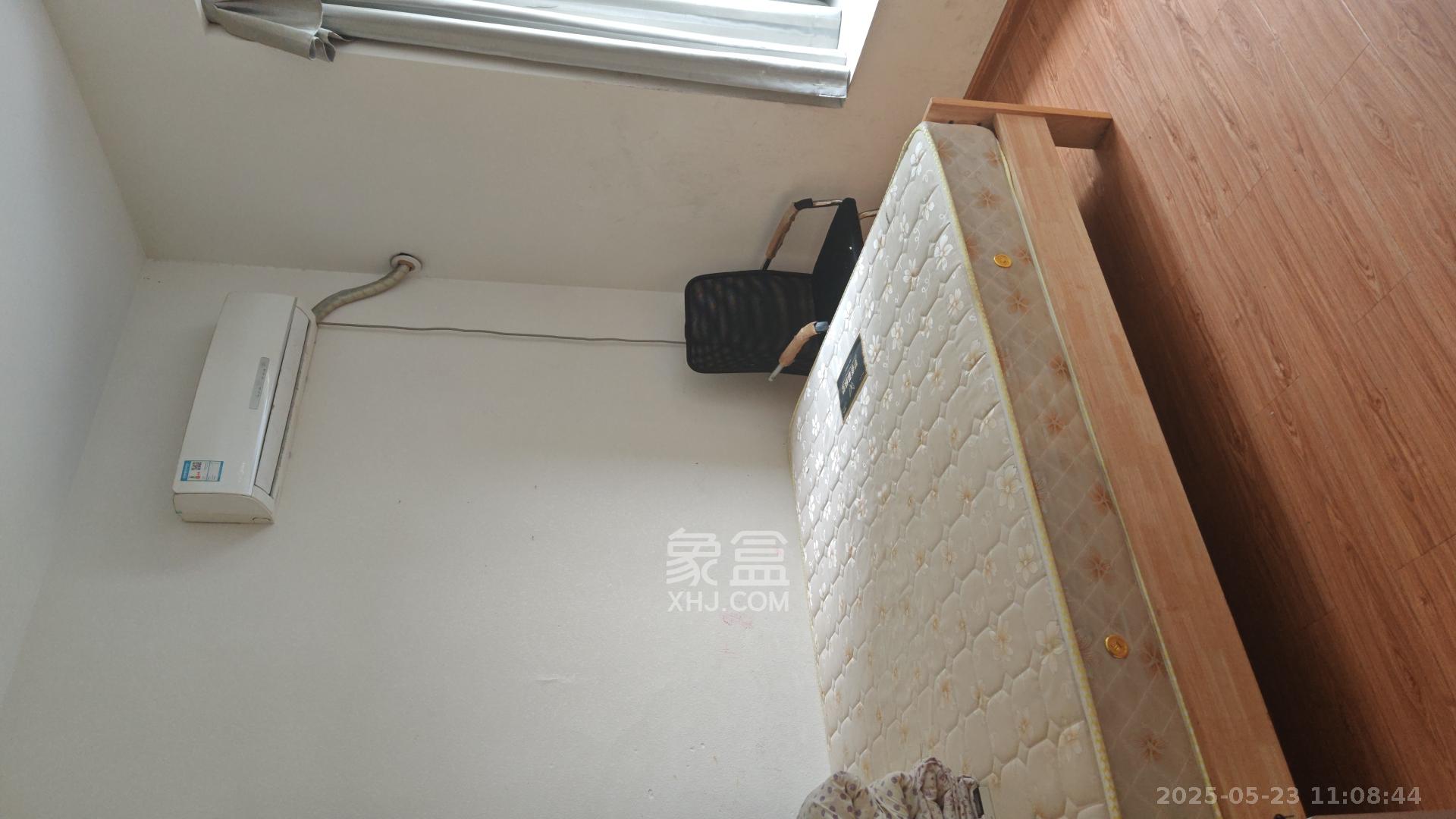 泊爱蓝湾  3室2厅2卫   3200.00元/月室内图