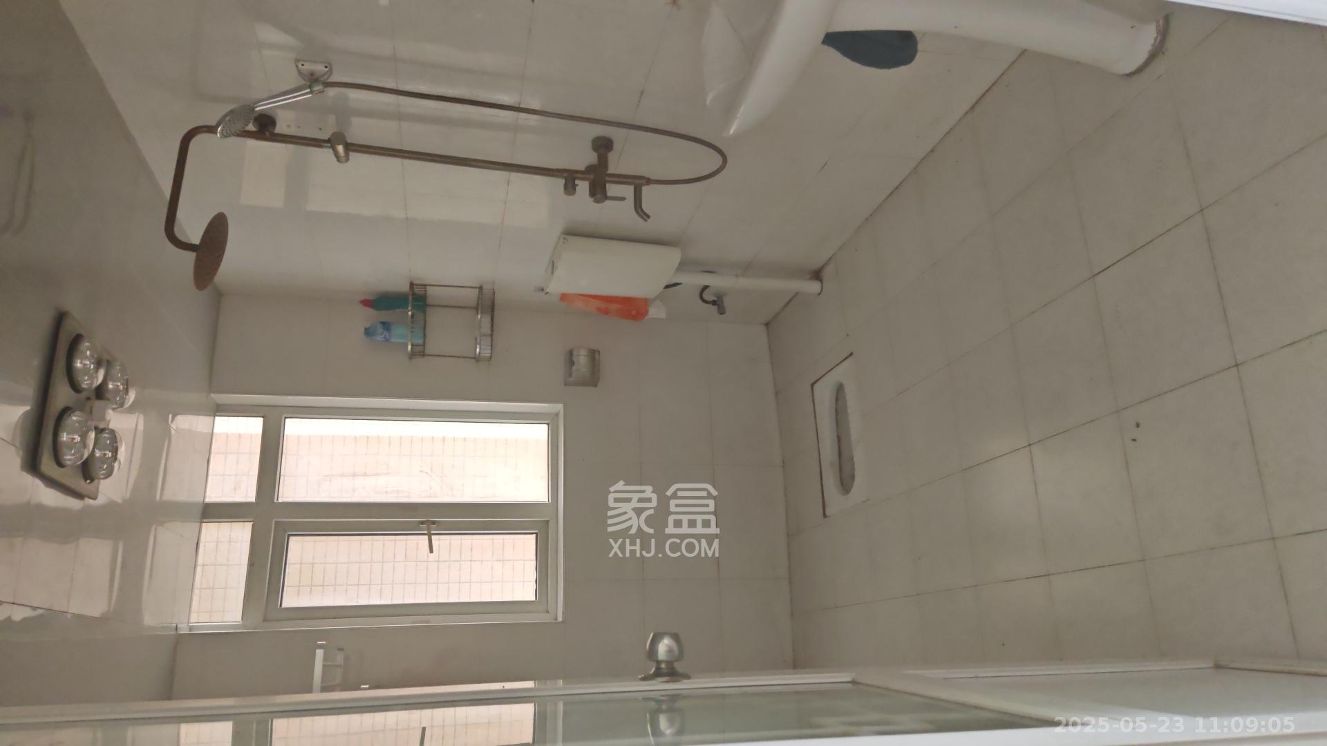 泊爱蓝湾  3室2厅2卫   3200.00元/月室内图
