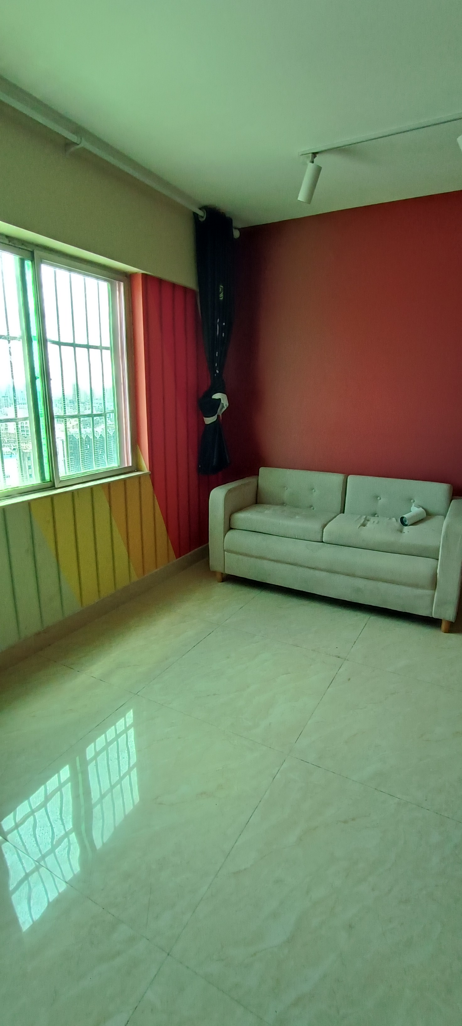 华典大厦  3室2厅2卫    3500.0元/月 华典大厦  3室2厅2卫    3500.0元/月室内图