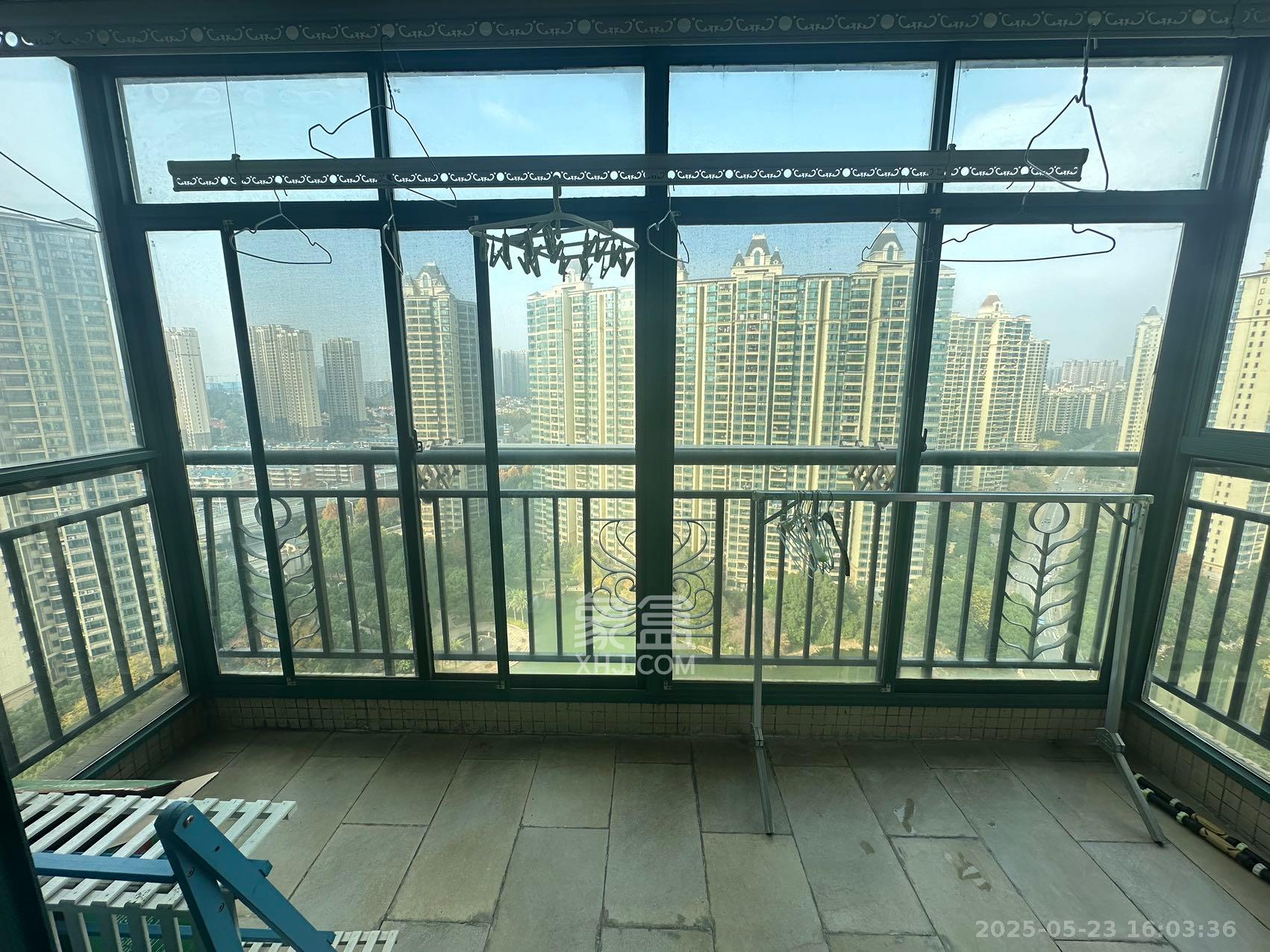 恒大雅苑 3室2厅1卫 2500.0元/月 恒大雅苑 3室2厅1卫 2500.0元/月室内图