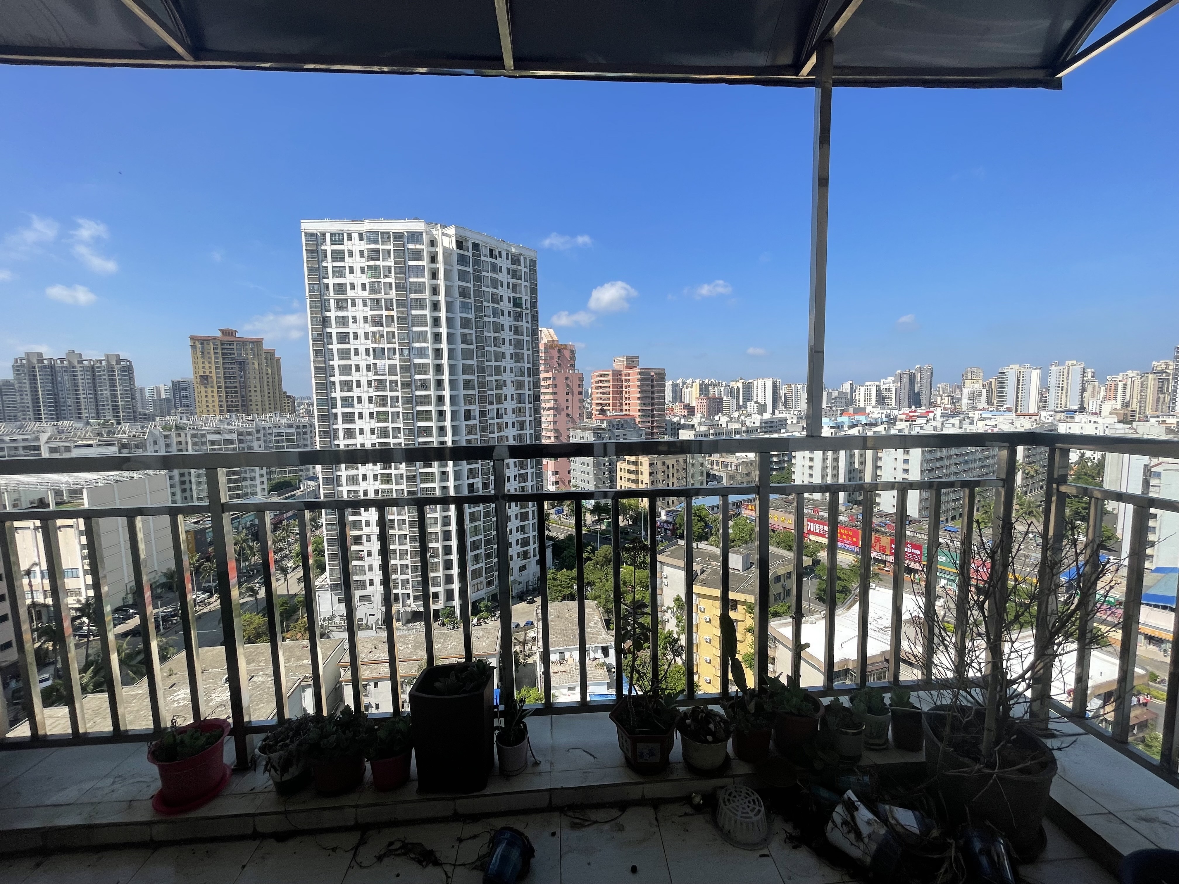 欣雅花园 3室2厅2卫 2700.0元/月 欣雅花园 3室2厅2卫 2700.0元/月室内图