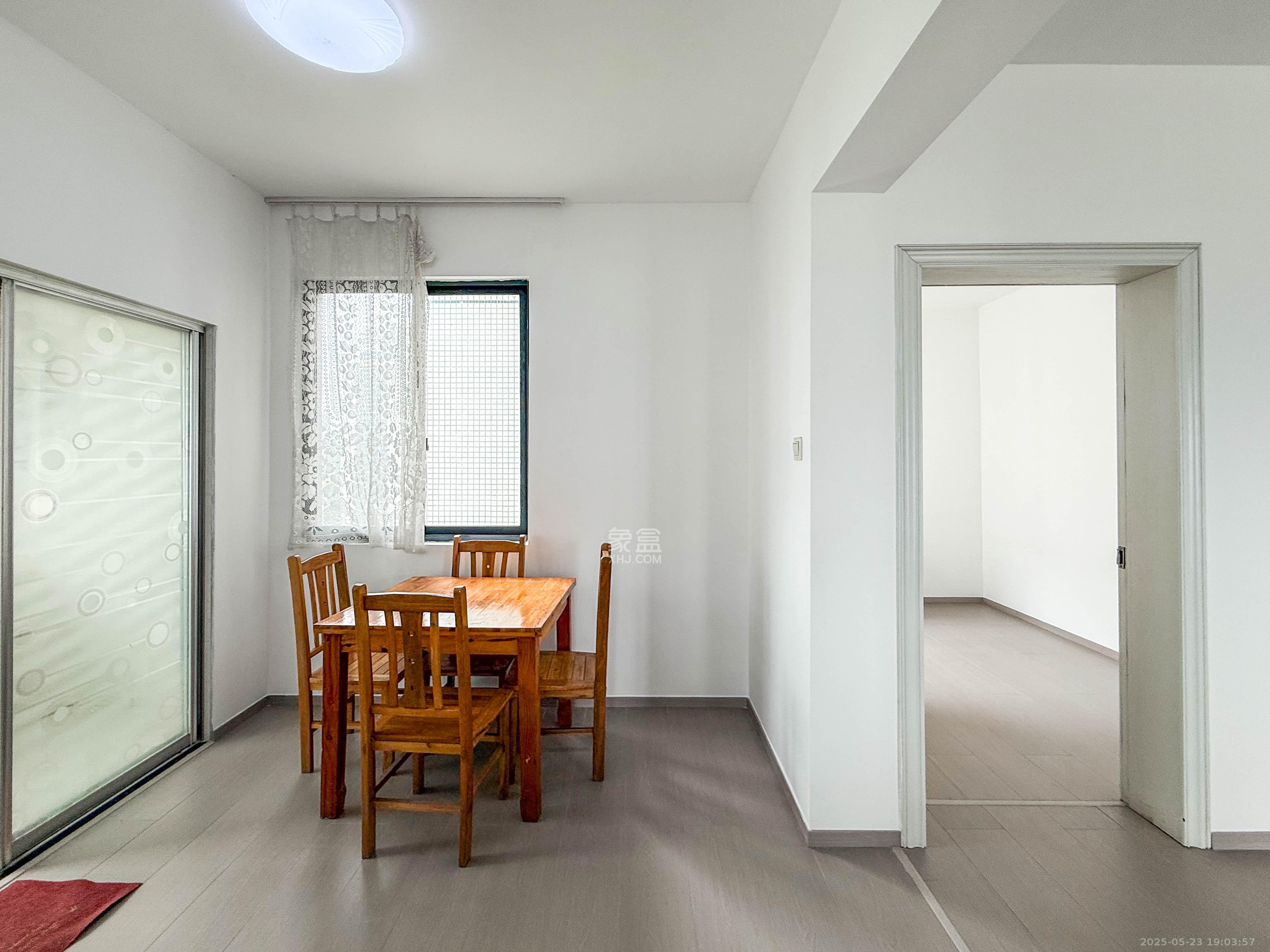 海林馨香雅苑 2室2厅1卫 72.0万 海林馨香雅苑 2室2厅1卫 72.0万其他