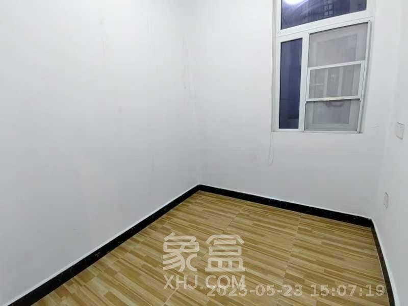 和悦城(蟠龙景苑)  3室2厅1卫   1900.00元/月室内图