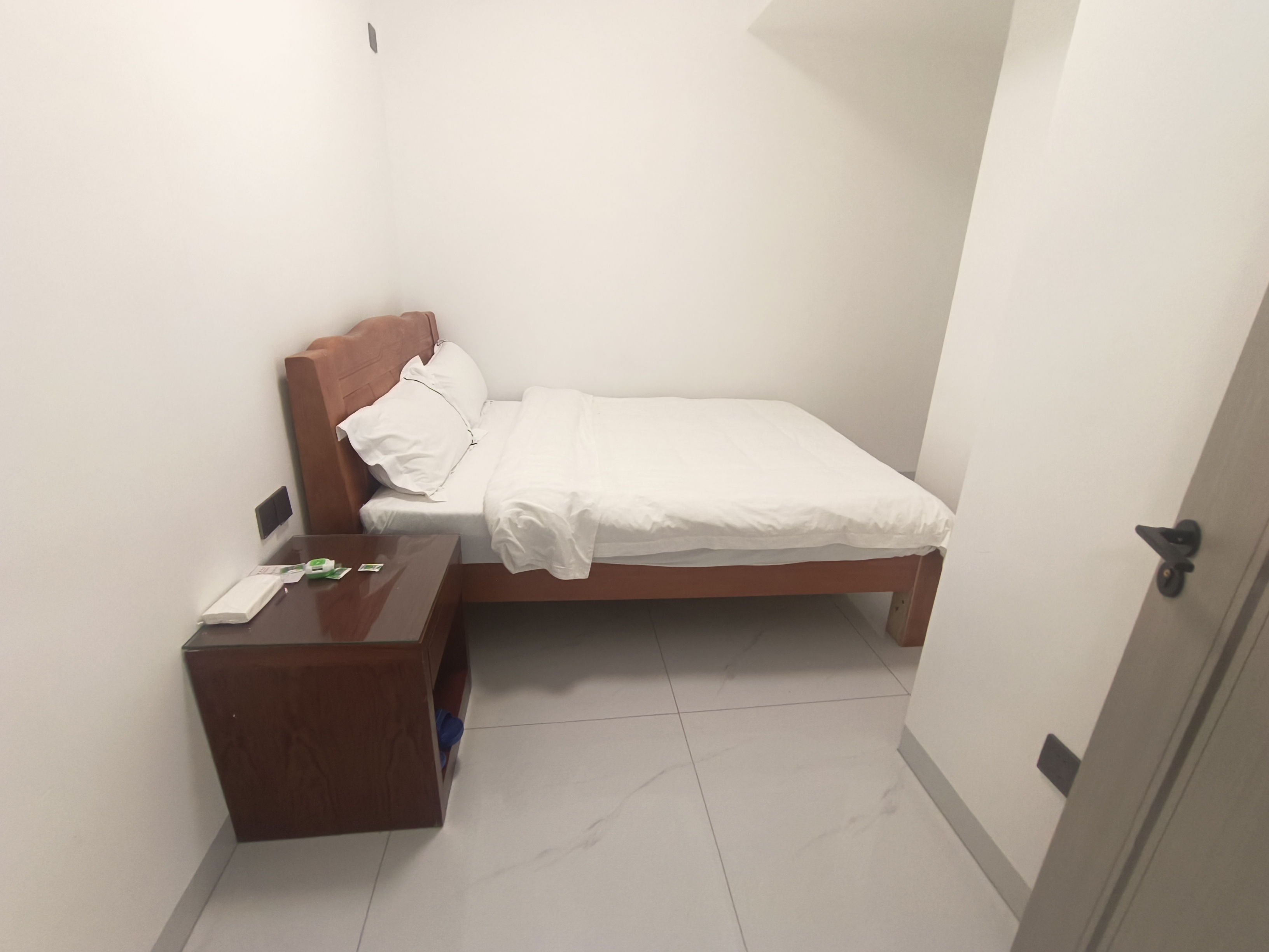 滨海新都 2室2厅1卫 90.0万 滨海新都 2室2厅1卫 90.0万客厅