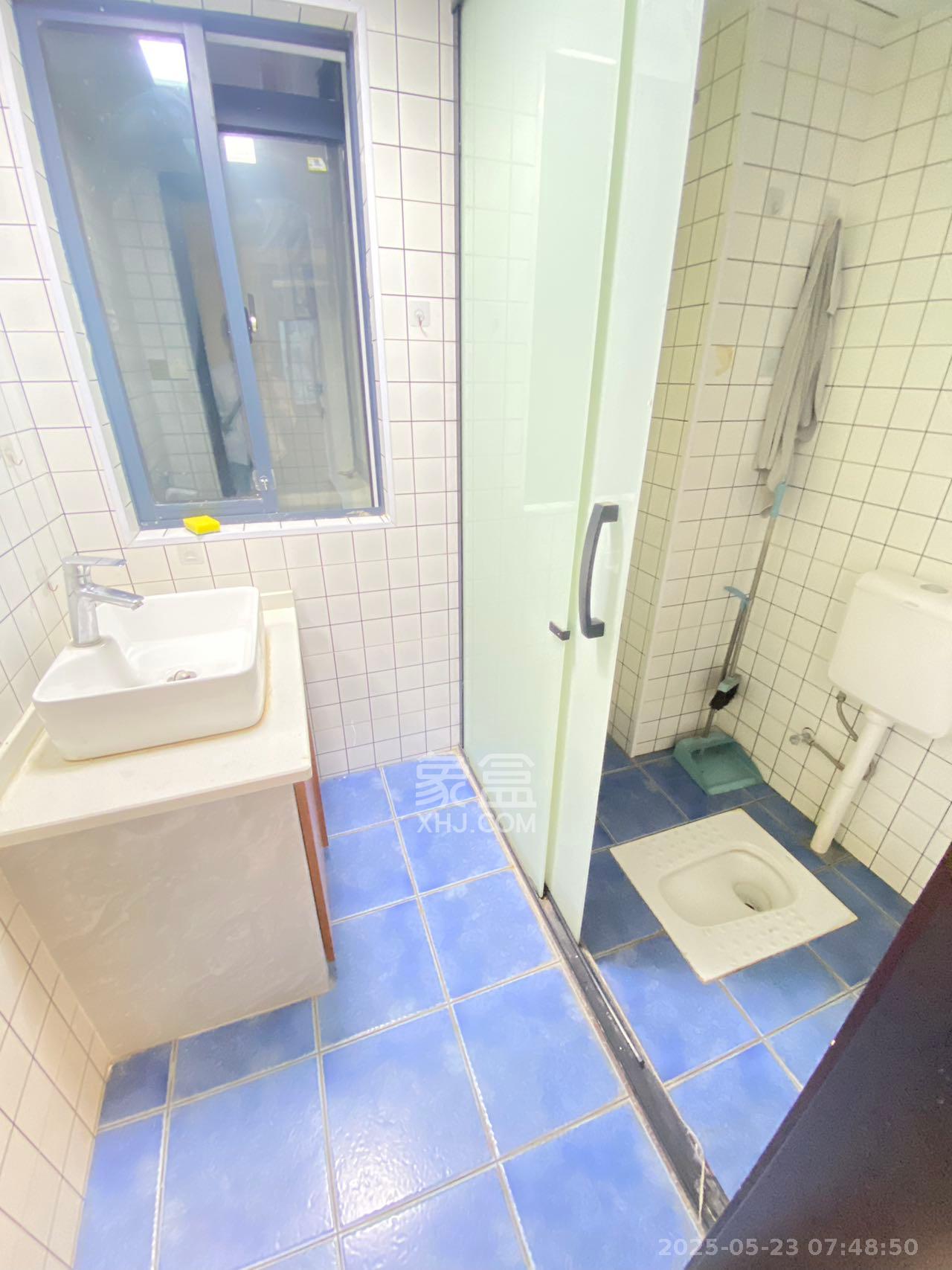 恒生碧水龙庭  2室1厅1卫   1800.00元/月室内图