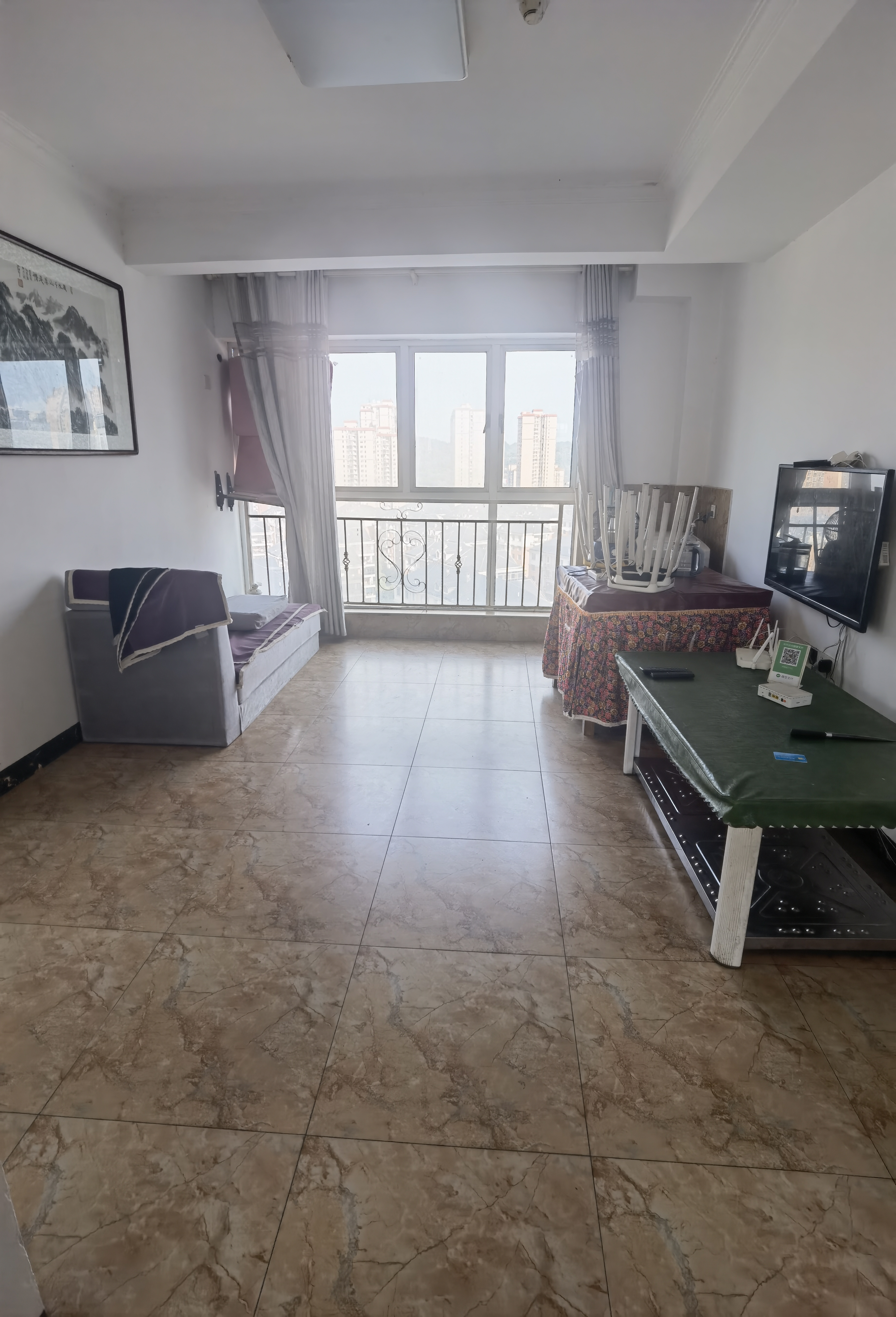 东方豪苑 2室2厅2卫 37.8万 东方豪苑 2室2厅2卫 37.8万客厅