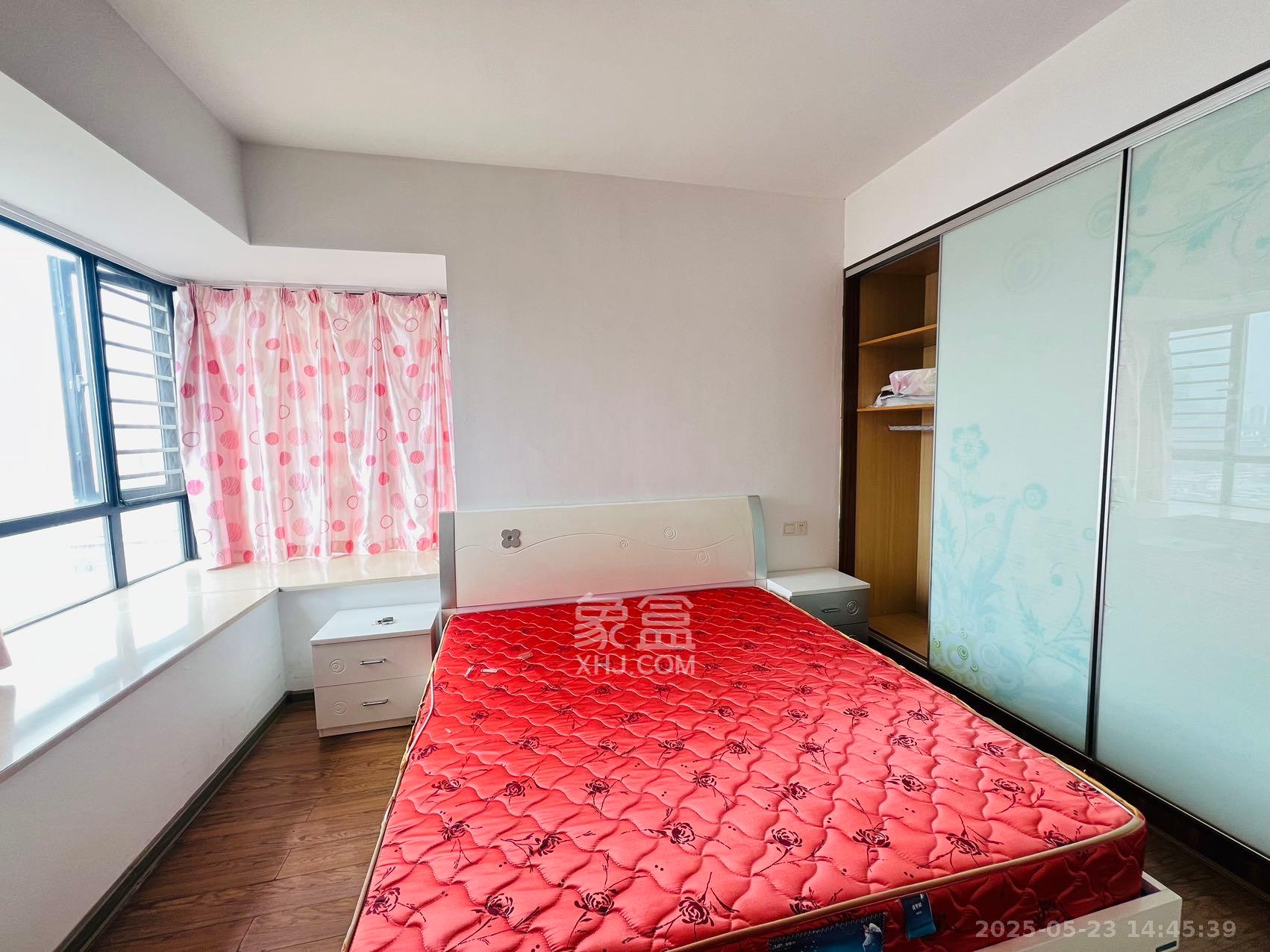 尚东紫郡  3室2厅1卫    2650.0元/月 尚东紫郡  3室2厅1卫    2650.0元/月室内图