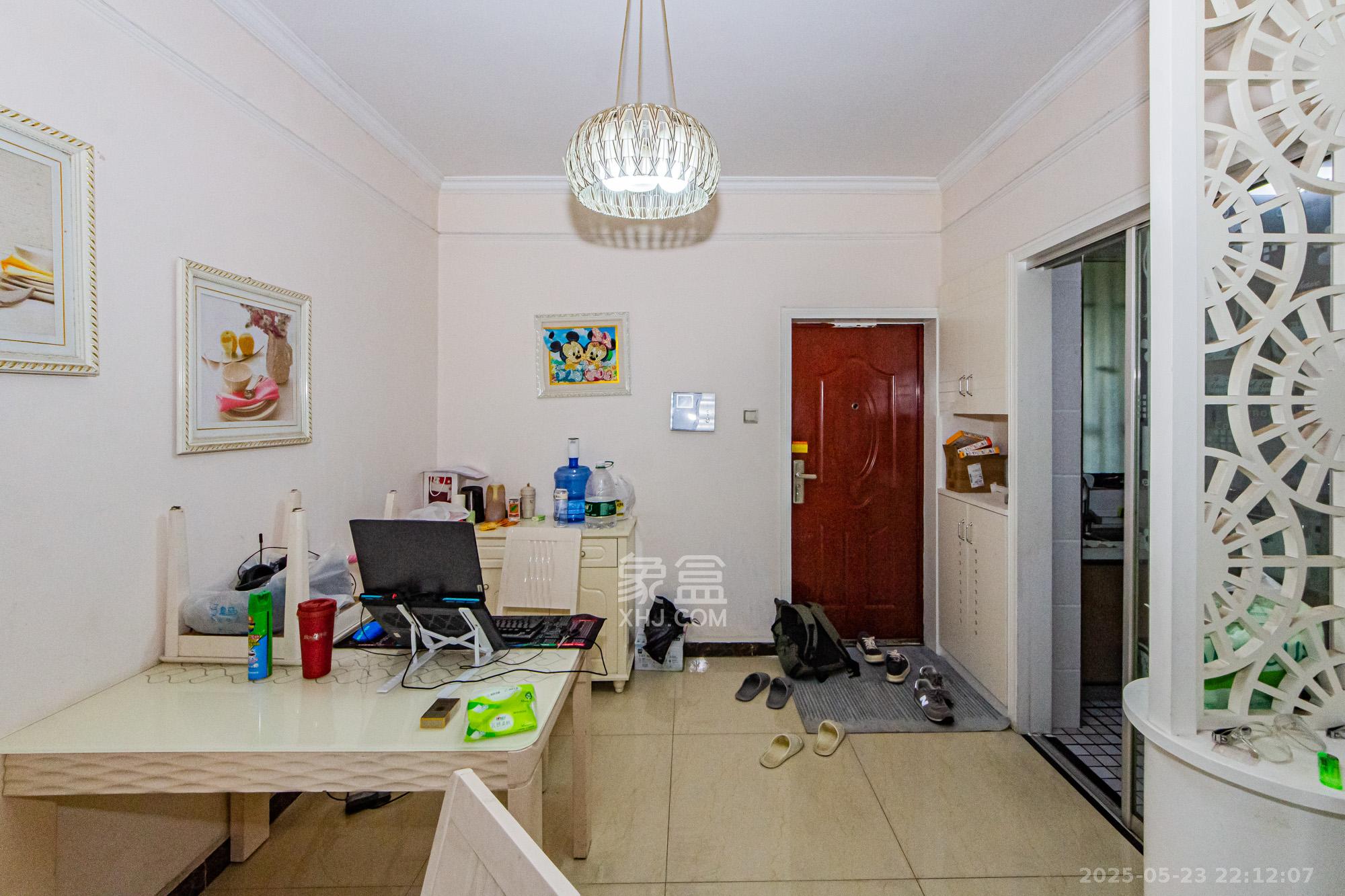 湘江世纪城达江苑 1室2厅1卫 55.0万 湘江世纪城达江苑 1室2厅1卫 55.0万客厅