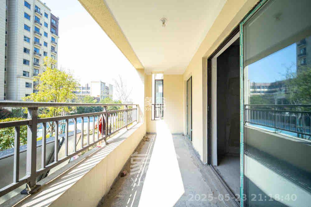 中梁星都荟 4室2厅2卫 1200.0元/月 中梁星都荟 4室2厅2卫 1200.0元/月室内图