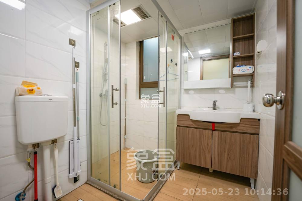 碧桂园公园壹号(凯怡茗苑) 3室2厅1卫 1650.0元/月 碧桂园公园壹号(凯怡茗苑) 3室2厅1卫 1650.0元/月室内图