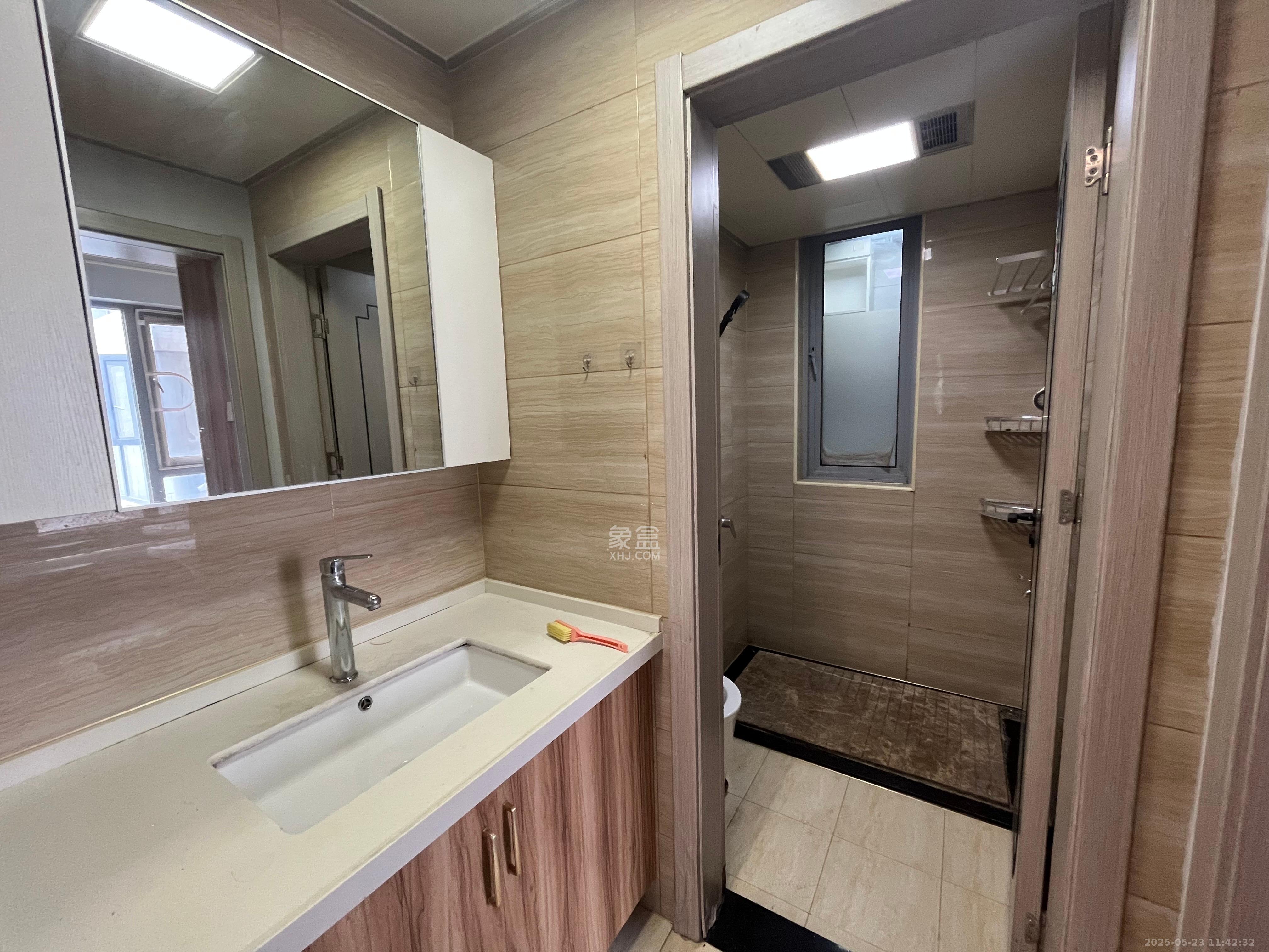 保利天禧D区 3室2厅1卫 3600.00元/月 保利天禧D区 3室2厅1卫 3600.00元/月室内图