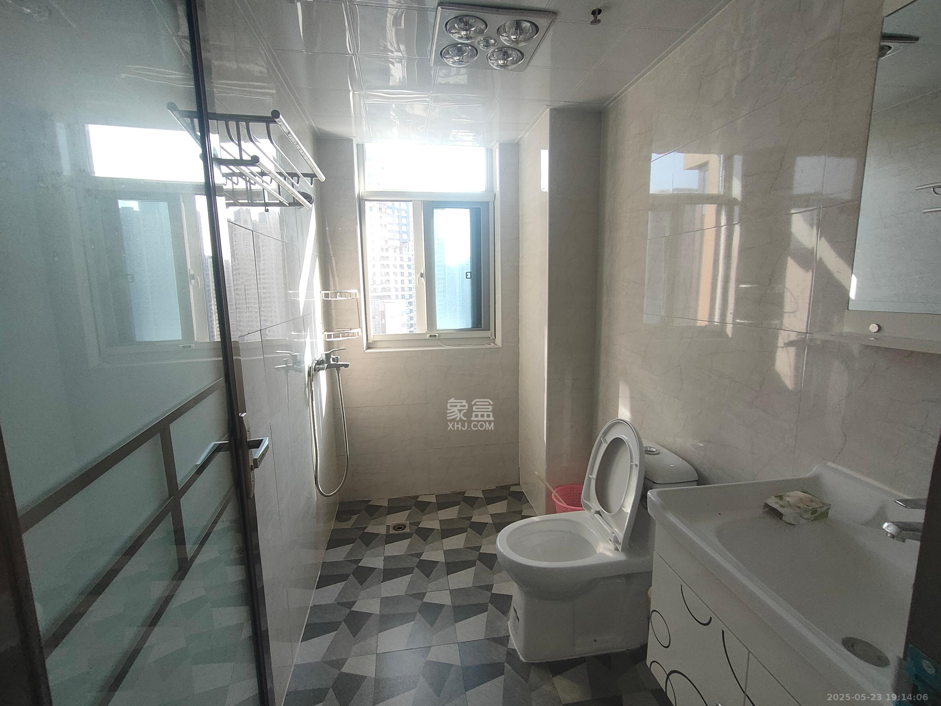 北辰三角洲C2区  3室1厅2卫    3800.0元/月 北辰三角洲C2区  3室1厅2卫    3800.0元/月室内图