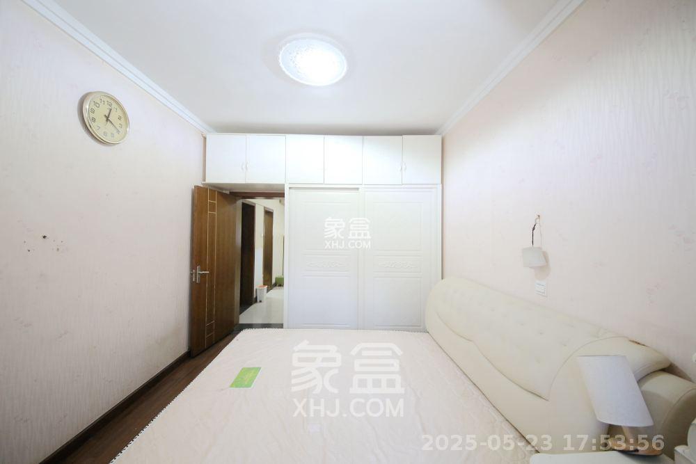 苏家巷民主党派宿舍  2室1厅1卫   2000.00元/月室内图
