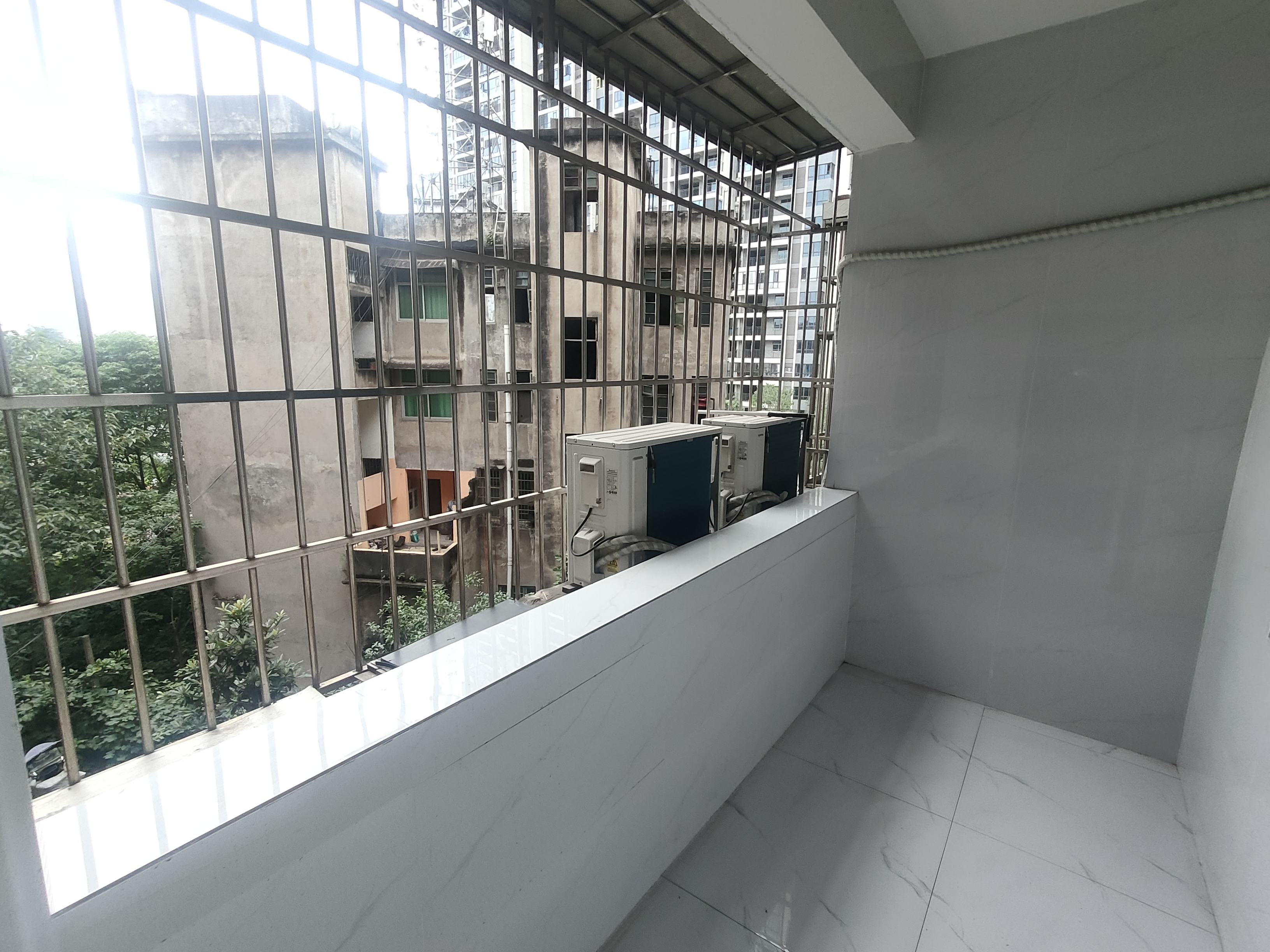 互助小区 3室2厅2卫 1500.0元/月 互助小区 3室2厅2卫 1500.0元/月室内图