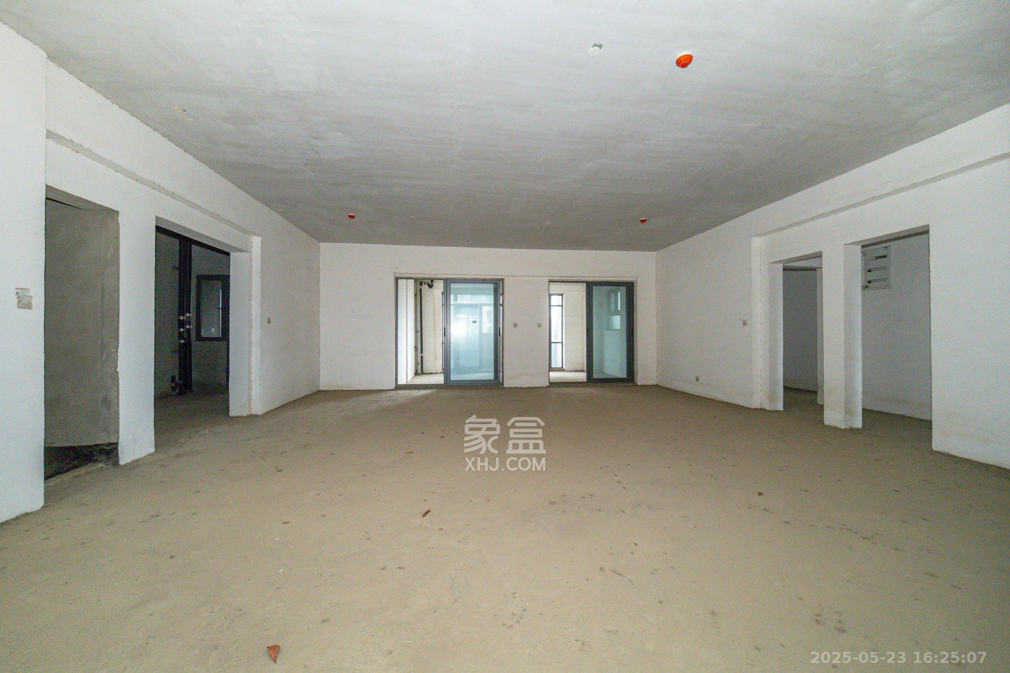 碧桂园威尼斯城  4室3厅2卫    368.0万 碧桂园威尼斯城  4室3厅2卫    368.0万其他