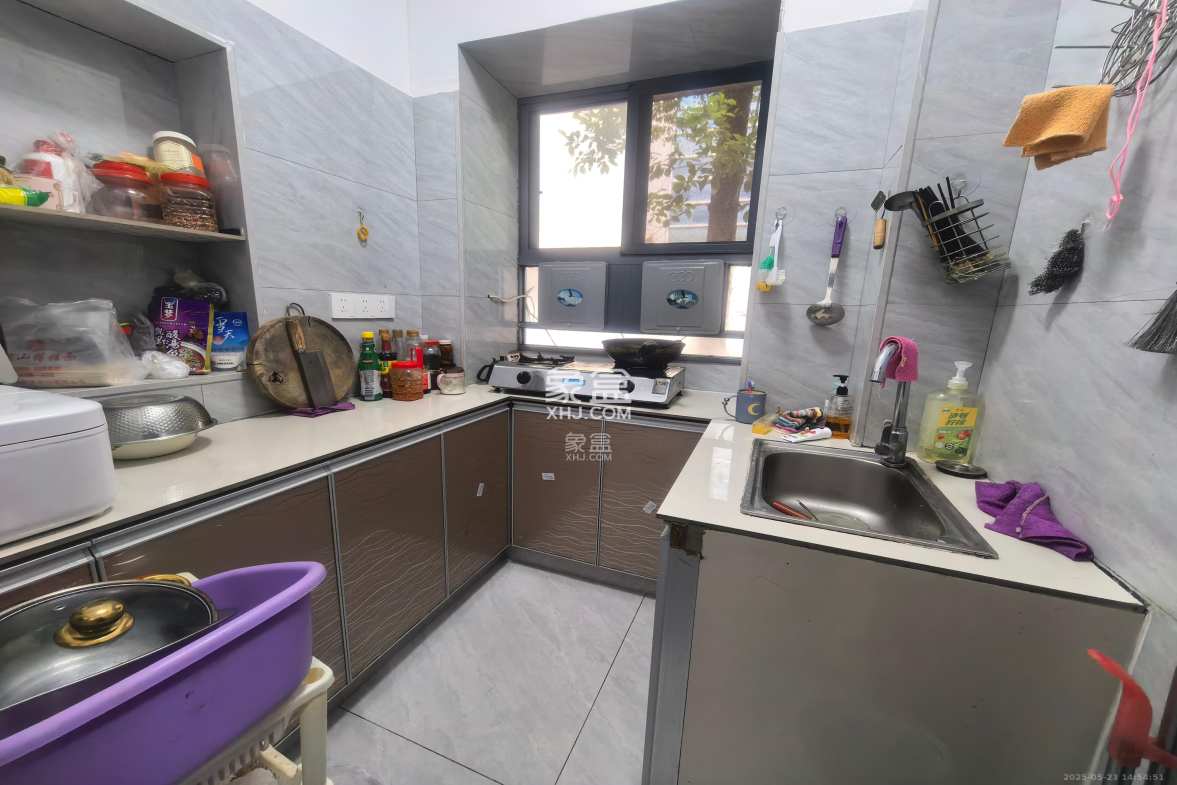 省水院宿舍 3室1厅1卫 2500.0元/月 省水院宿舍 3室1厅1卫 2500.0元/月室内图