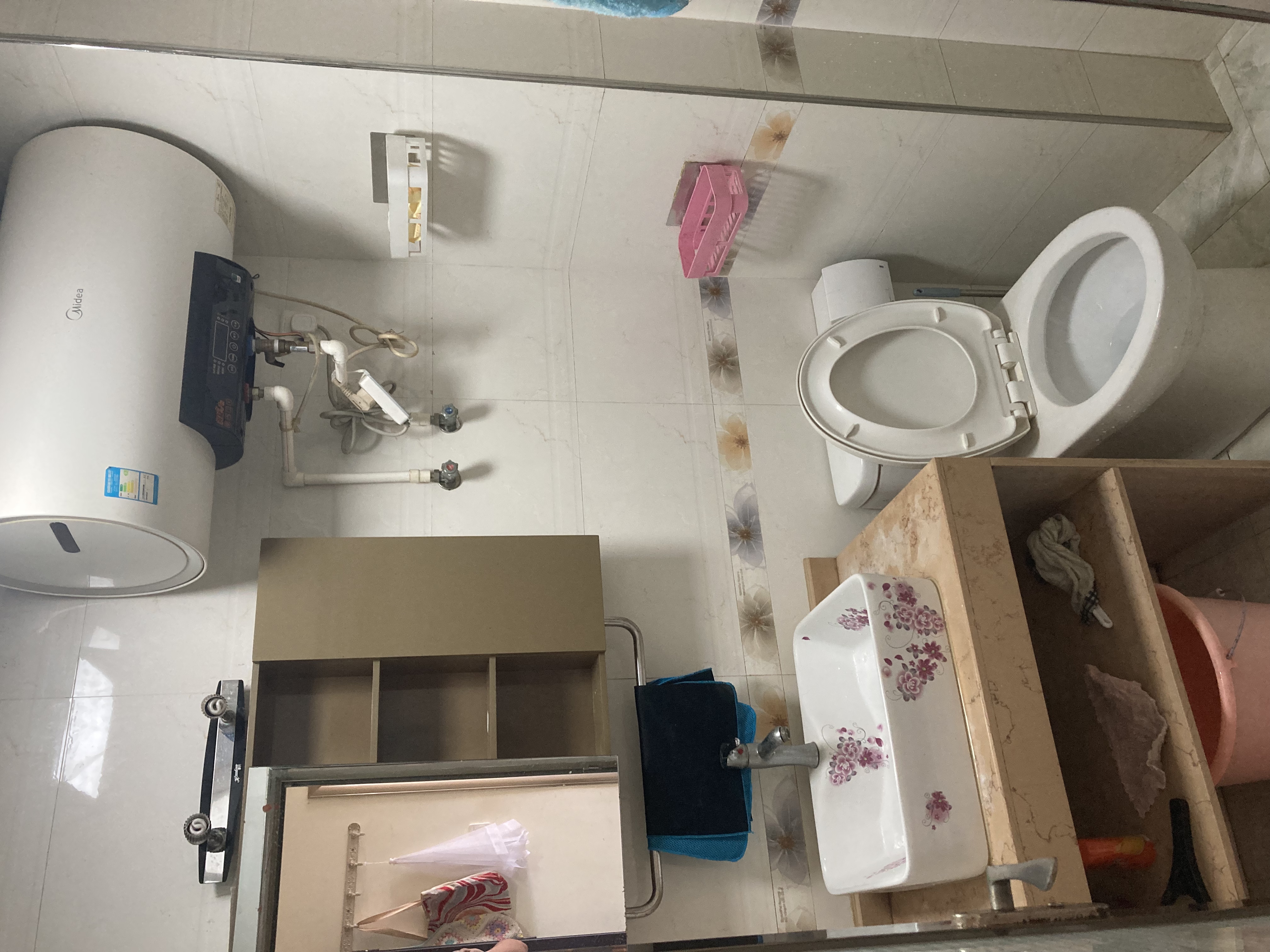凤翔花园（B区）  2室2厅1卫   1800.00元/月室内图