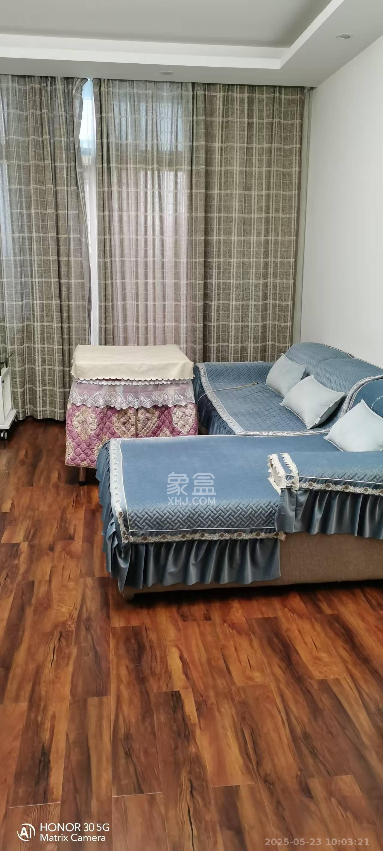 融圣国际  2室1厅1卫    2500.0元/月 融圣国际  2室1厅1卫    2500.0元/月室内图