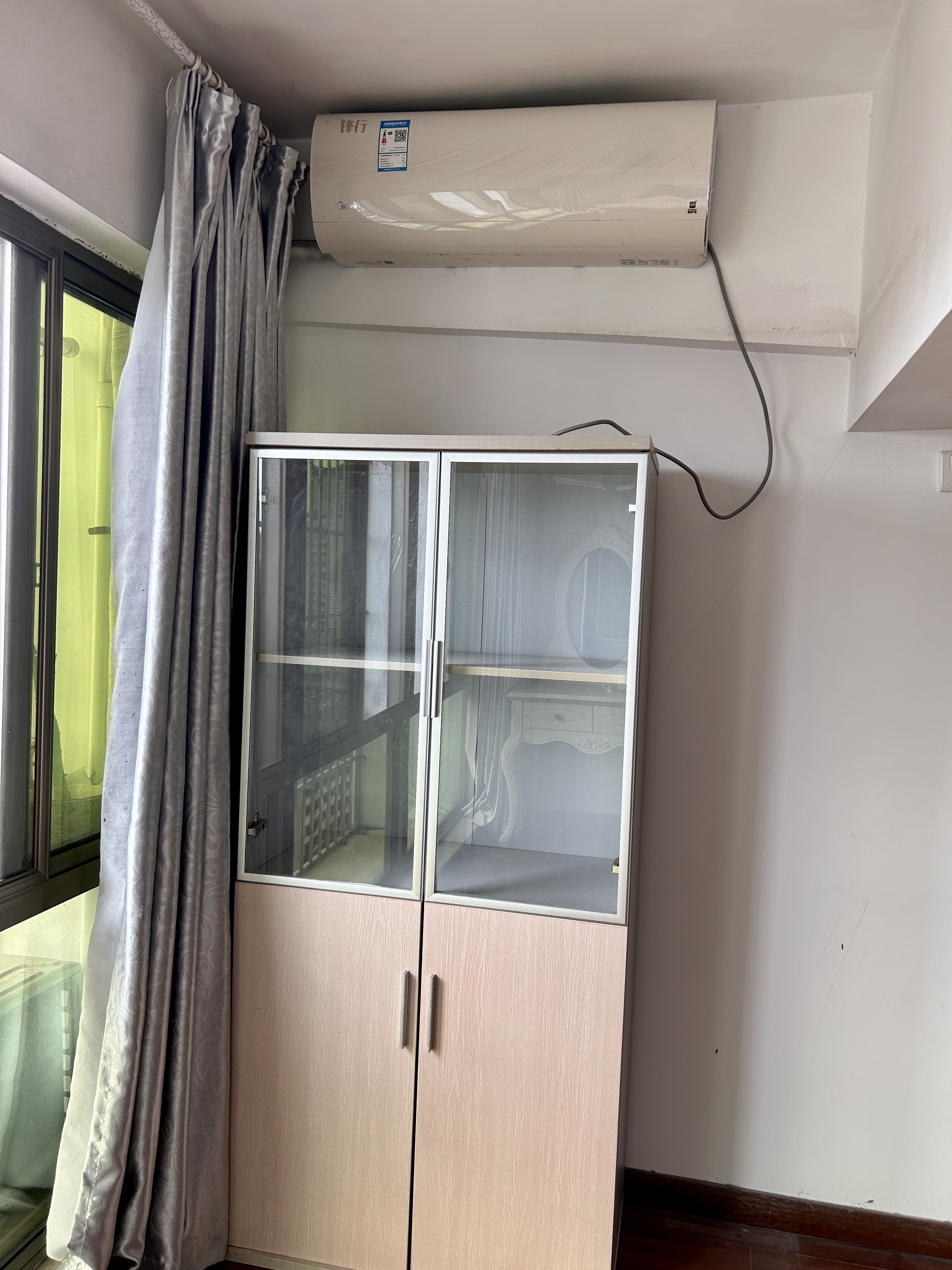 华林广场  1室0厅0卫   2300.00元/月室内图