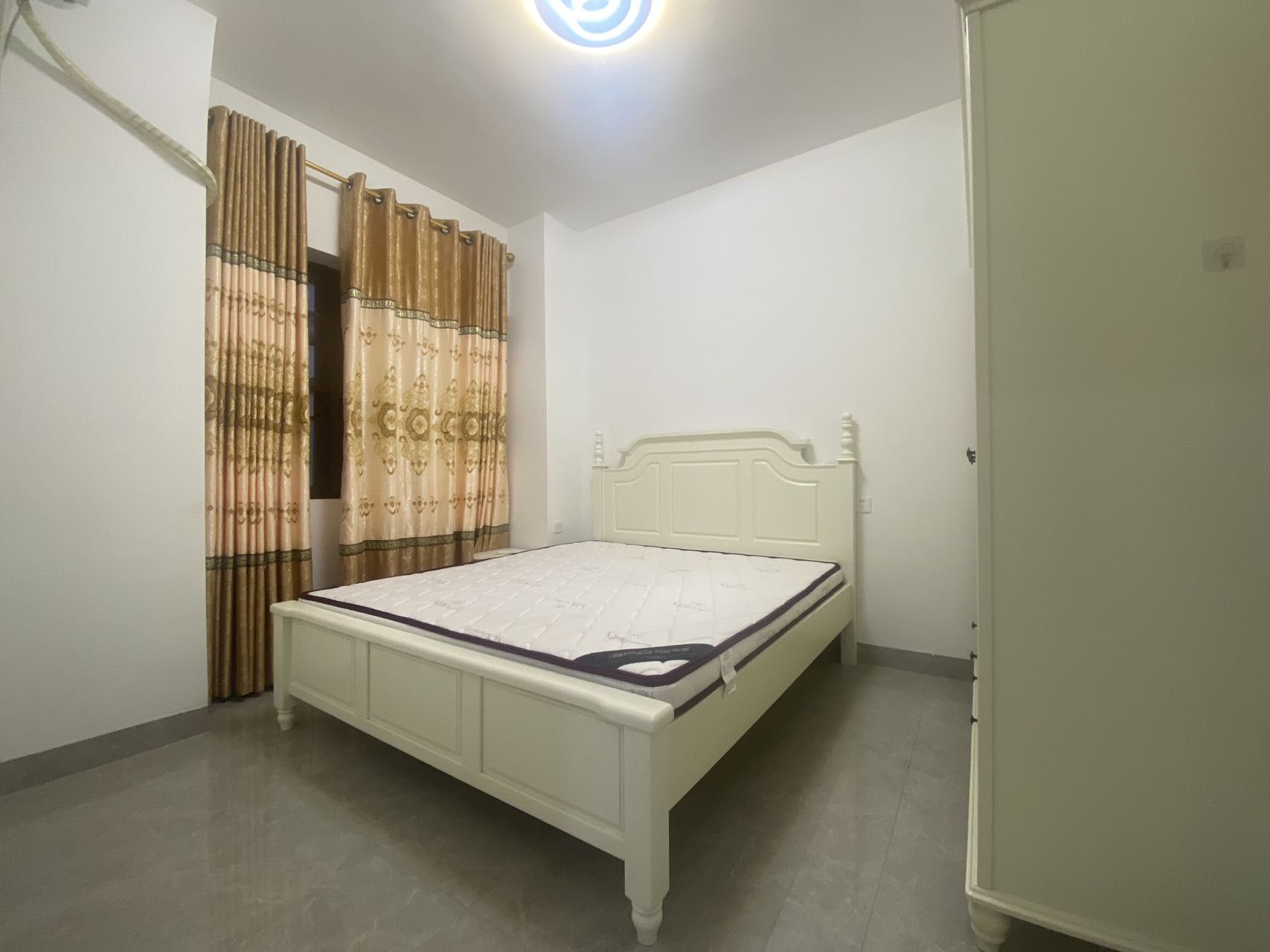 华润中心 2室1厅1卫 4500.0元/月 华润中心 2室1厅1卫 4500.0元/月室内图