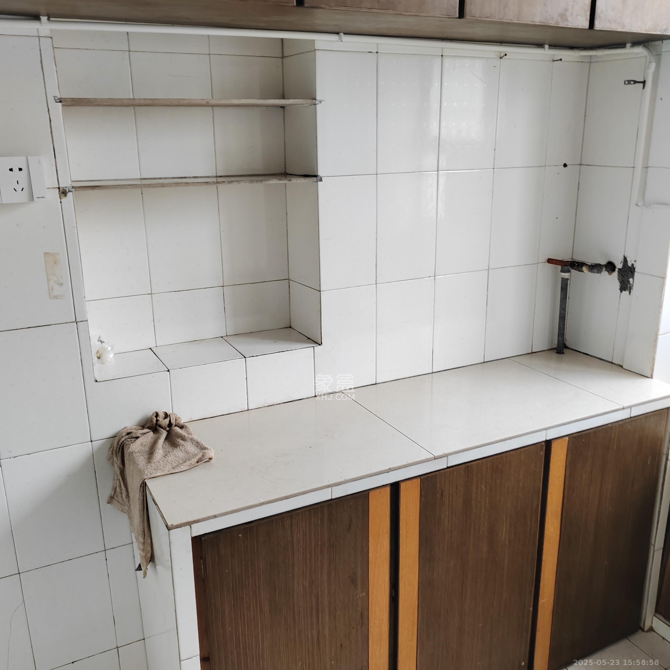 扬帆小区  1室1厅1卫    1300.0元/月 扬帆小区  1室1厅1卫    1300.0元/月室内图