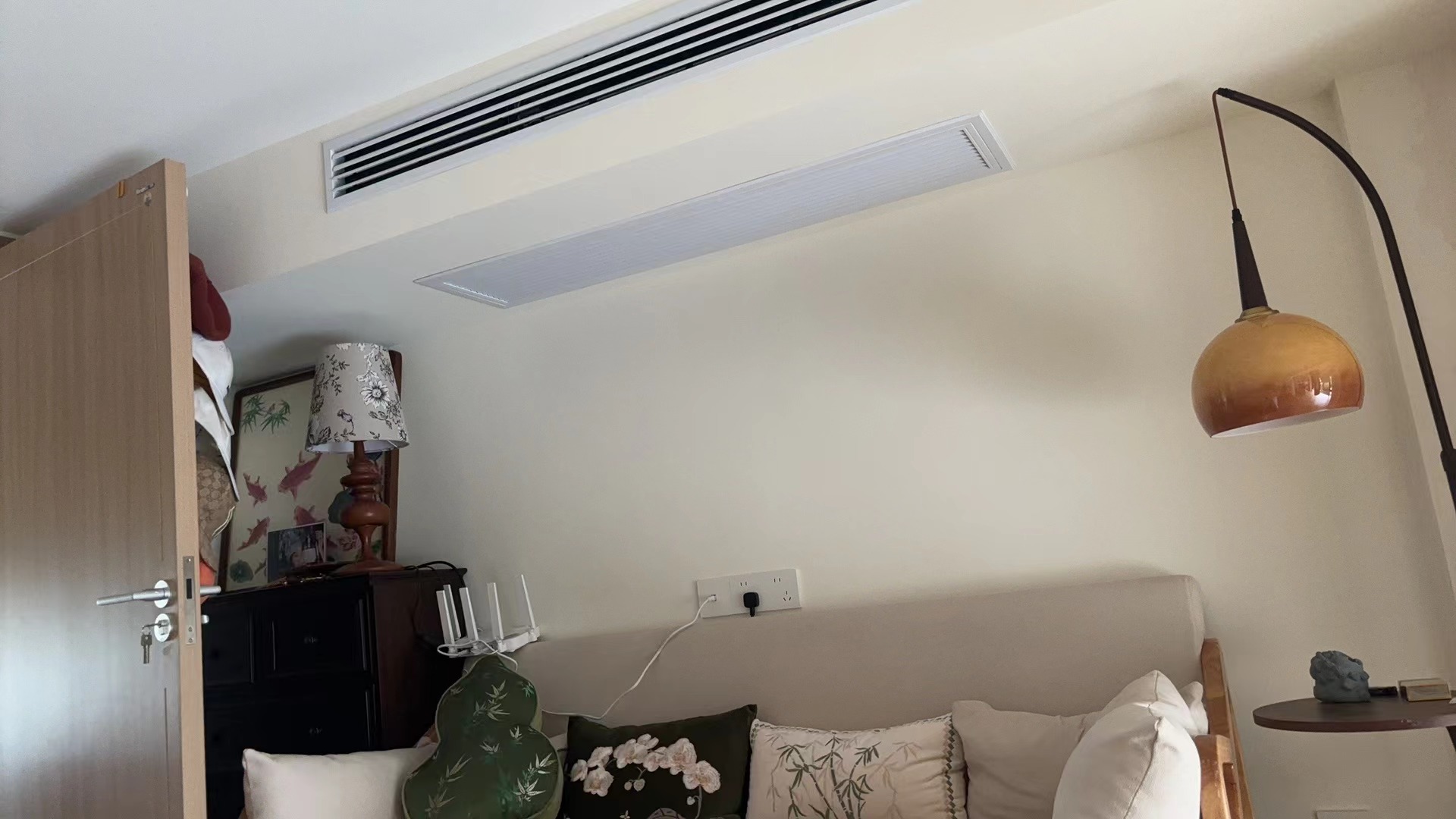 中甸.龙雲台  2室1厅1卫    2600.0元/月 中甸.龙雲台  2室1厅1卫    2600.0元/月室内图