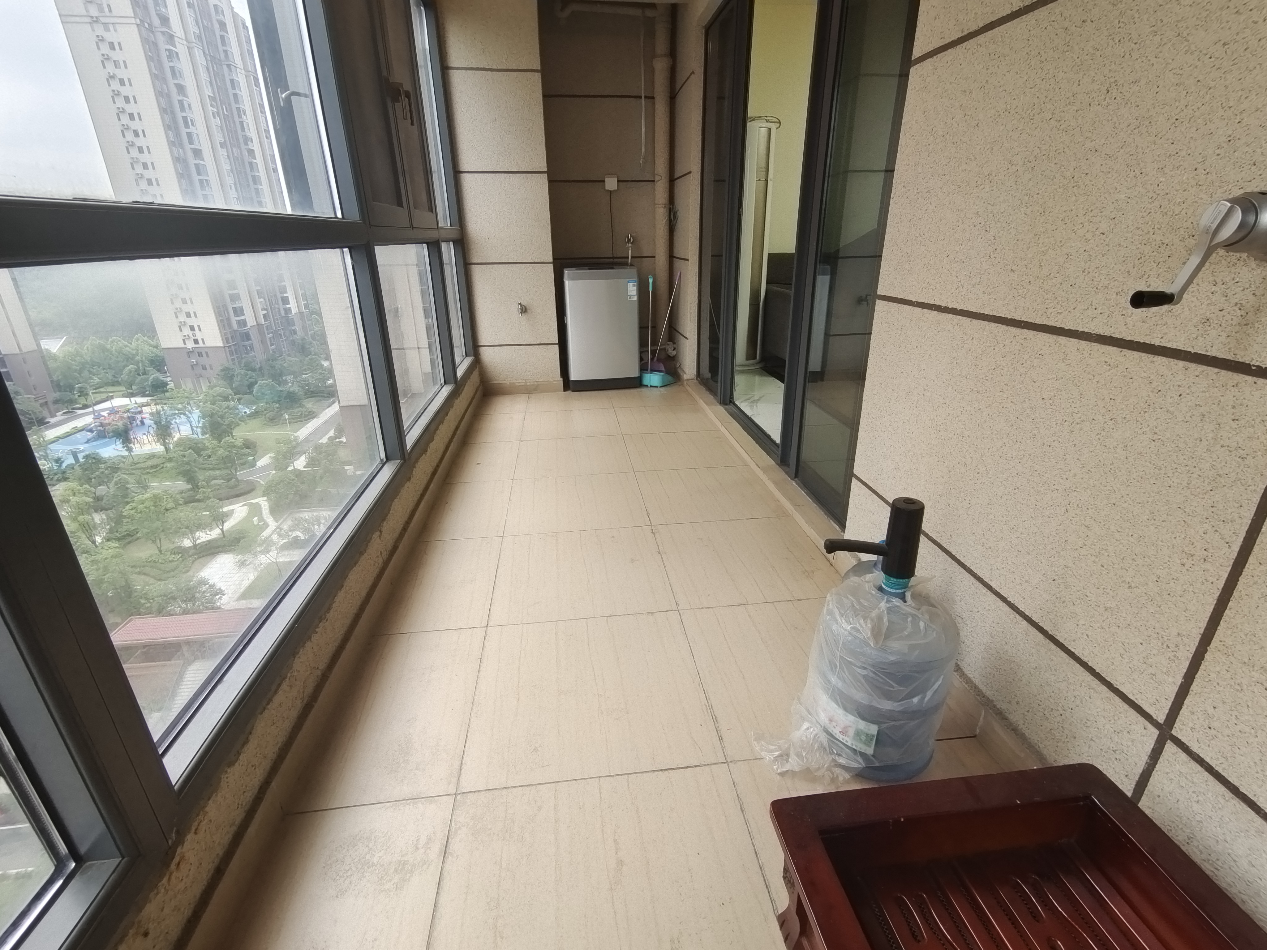 碧桂园梓山府  3室2厅2卫   1800.00元/月室内图