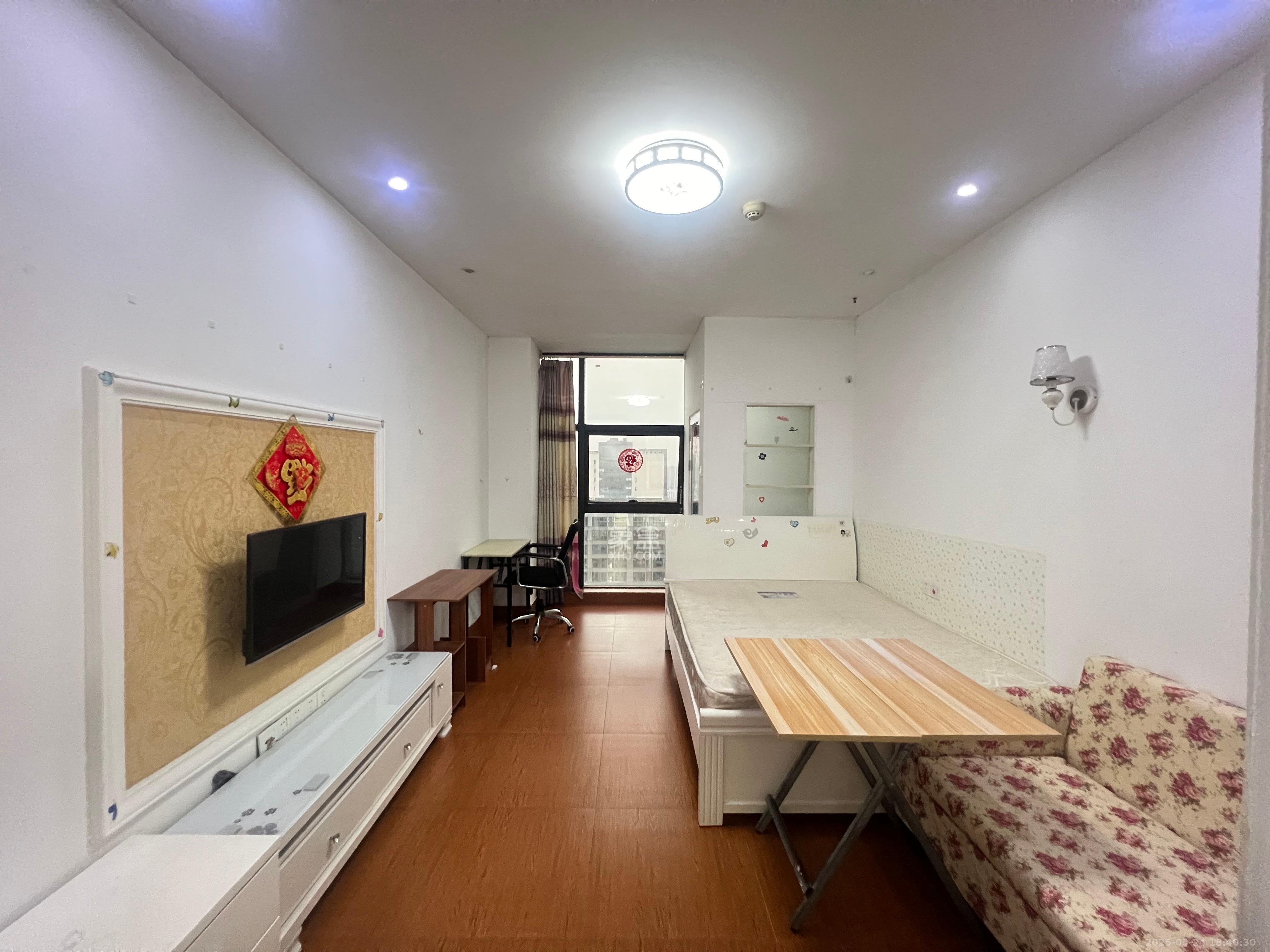 御溪国际 1室1厅1卫 1500.0元/月 御溪国际 1室1厅1卫 1500.0元/月室内图