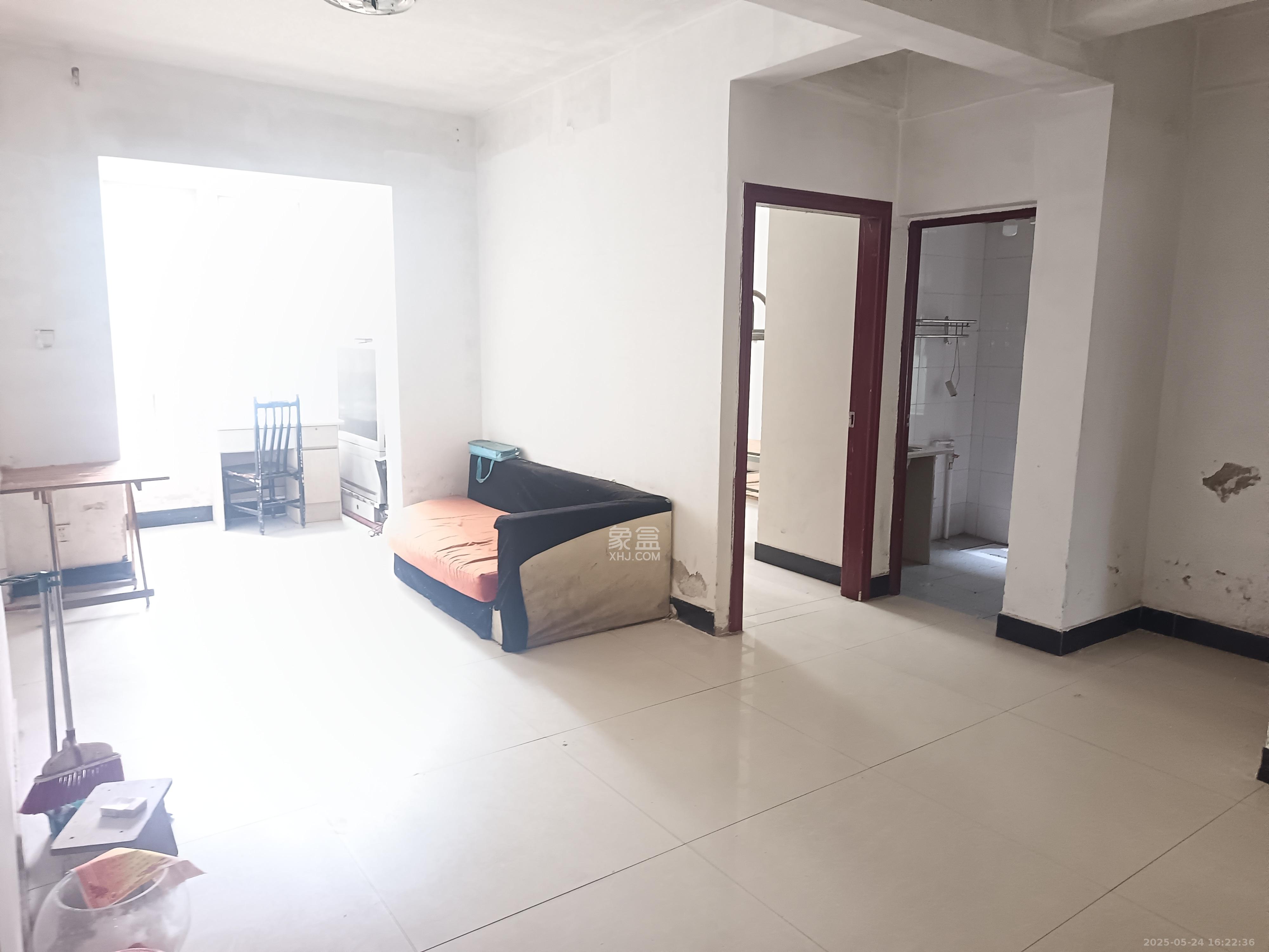 含浦家苑 3室2厅2卫 1500.0元/月 含浦家苑 3室2厅2卫 1500.0元/月室内图