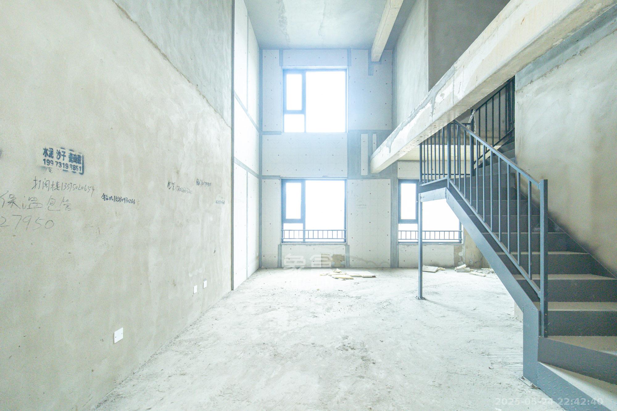 中梁正荣府 4室2厅1卫 113.8万 中梁正荣府 4室2厅1卫 113.8万卧室