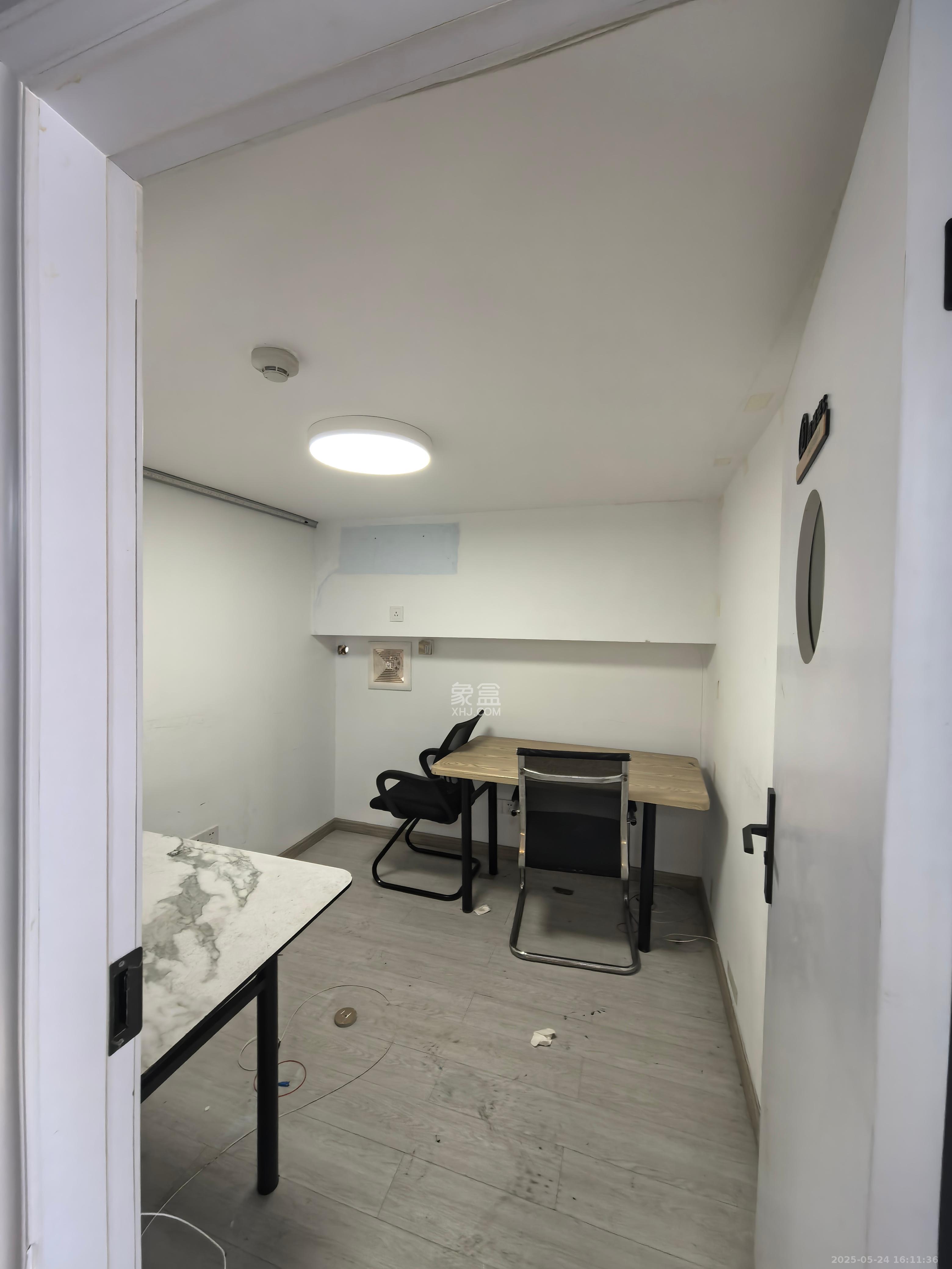 华润置地广场二期 2室0厅0卫 6000.0元/月 华润置地广场二期 2室0厅0卫 6000.0元/月室内图