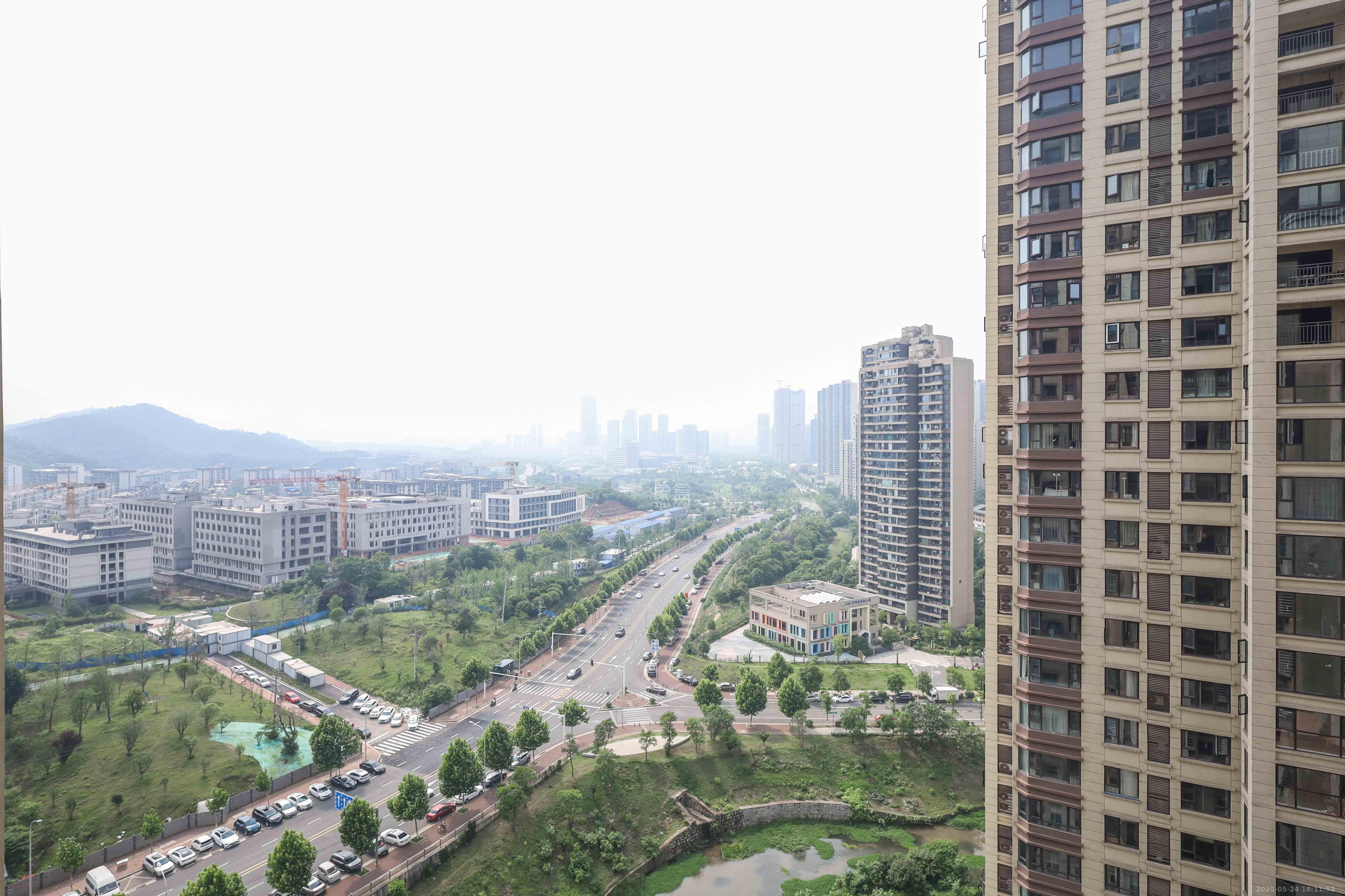 梅溪正荣府  4室2厅2卫    110.0万 梅溪正荣府  4室2厅2卫    110.0万阳台