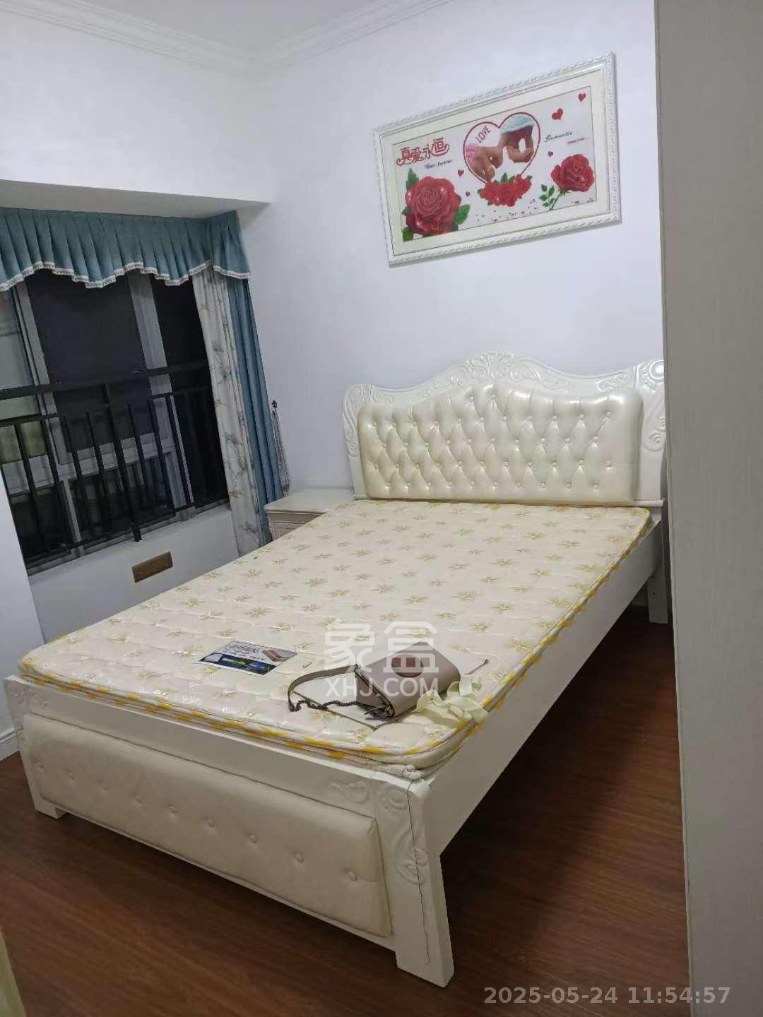 钱隆世家  2室2厅1卫   2200.00元/月室内图