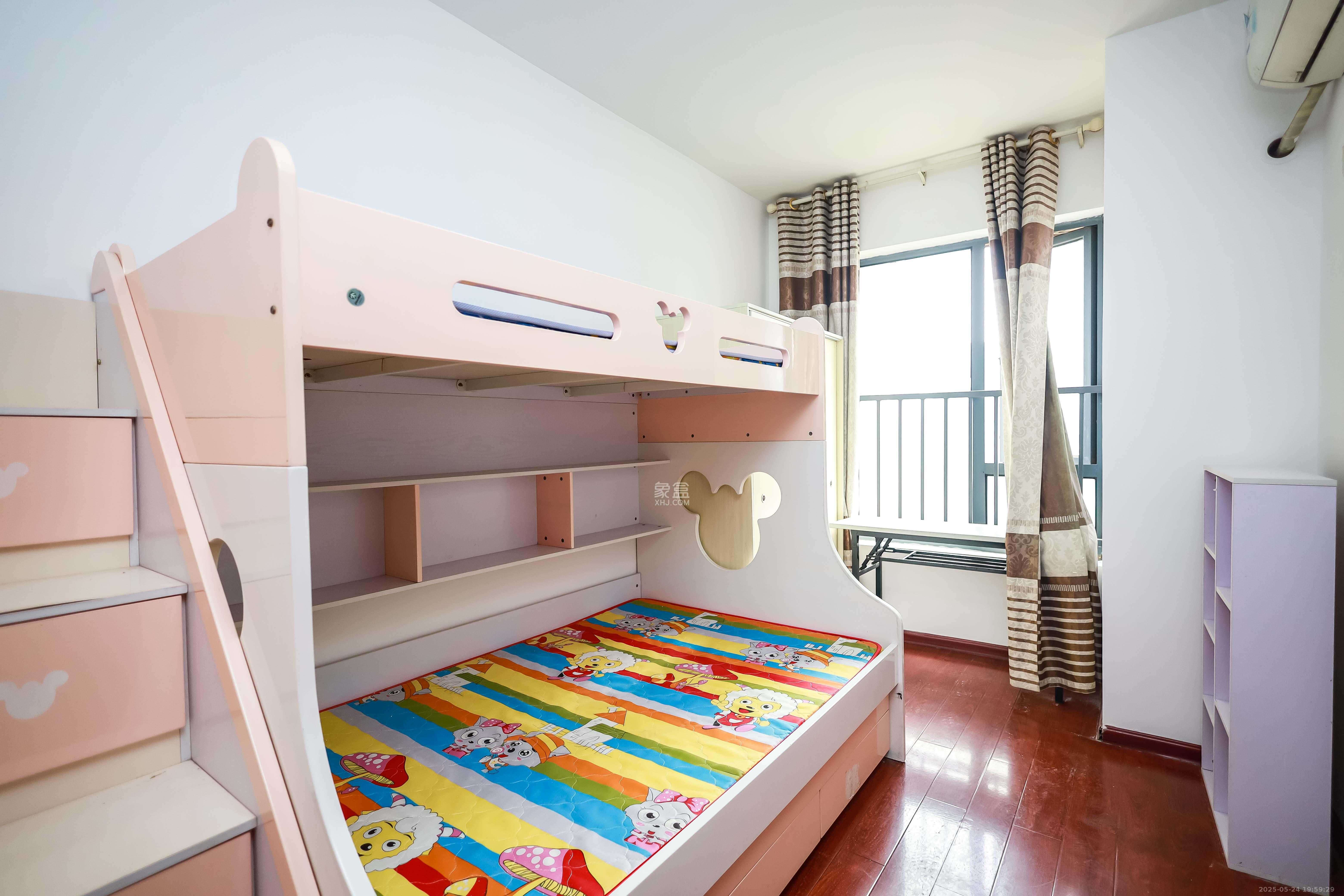 荣盛花语馨苑 1室2厅1卫 44.5万 荣盛花语馨苑 1室2厅1卫 44.5万卧室