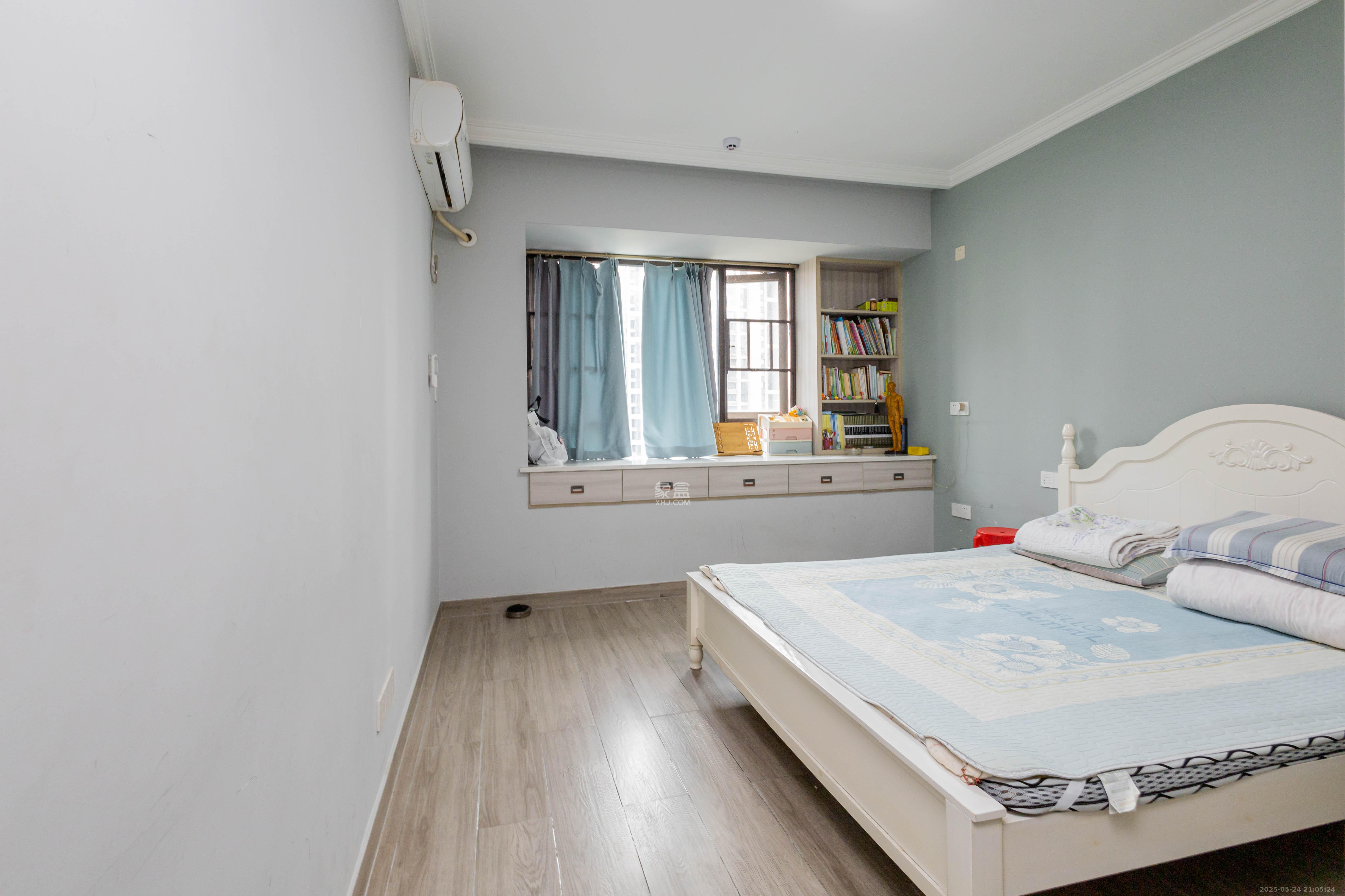 南益名士豪庭 3室2厅1卫 108.0万 南益名士豪庭 3室2厅1卫 108.0万卧室