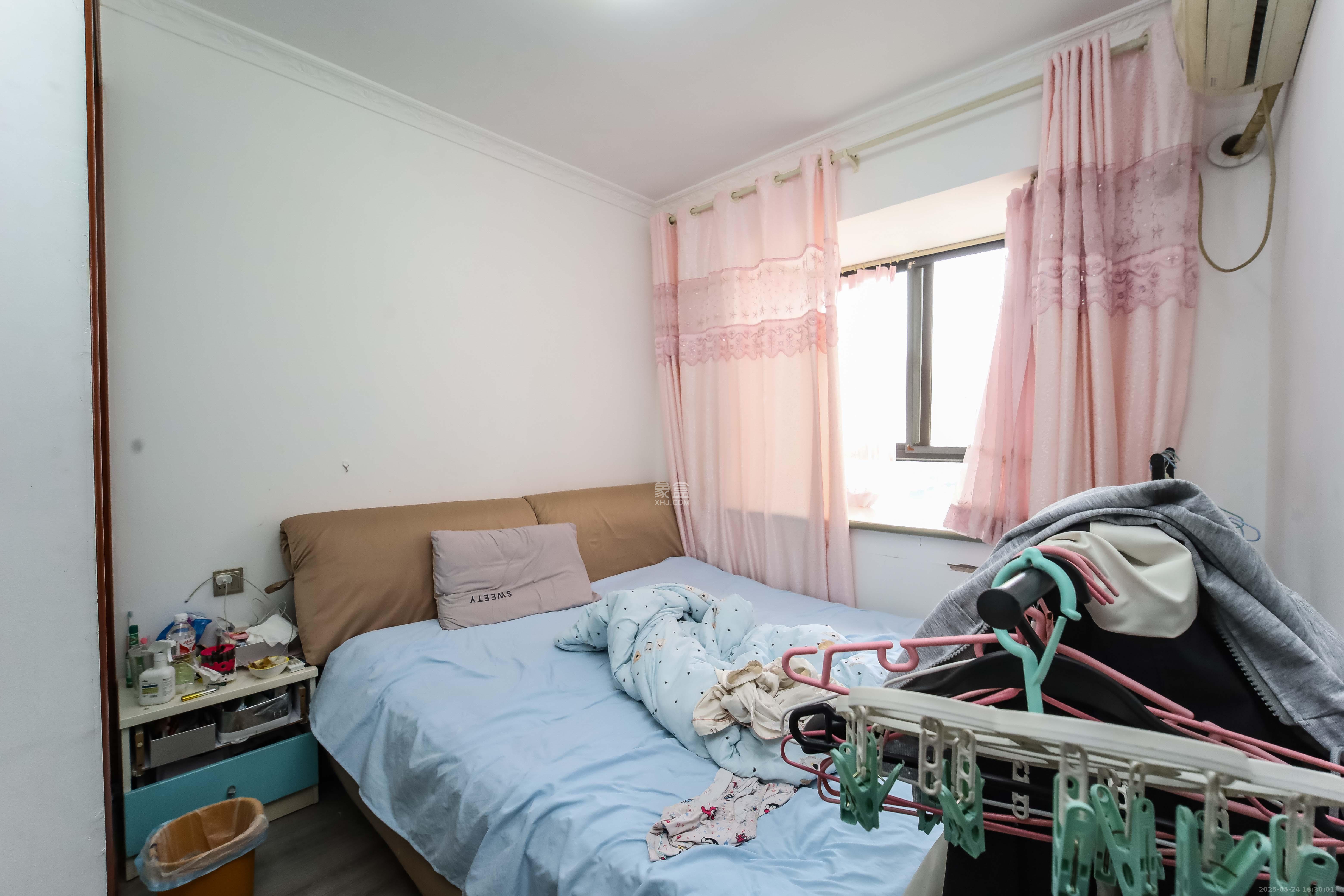 锦湘国际星城三期(锦绣苑) 3室2厅2卫 95.0万 锦湘国际星城三期(锦绣苑) 3室2厅2卫 95.0万卧室