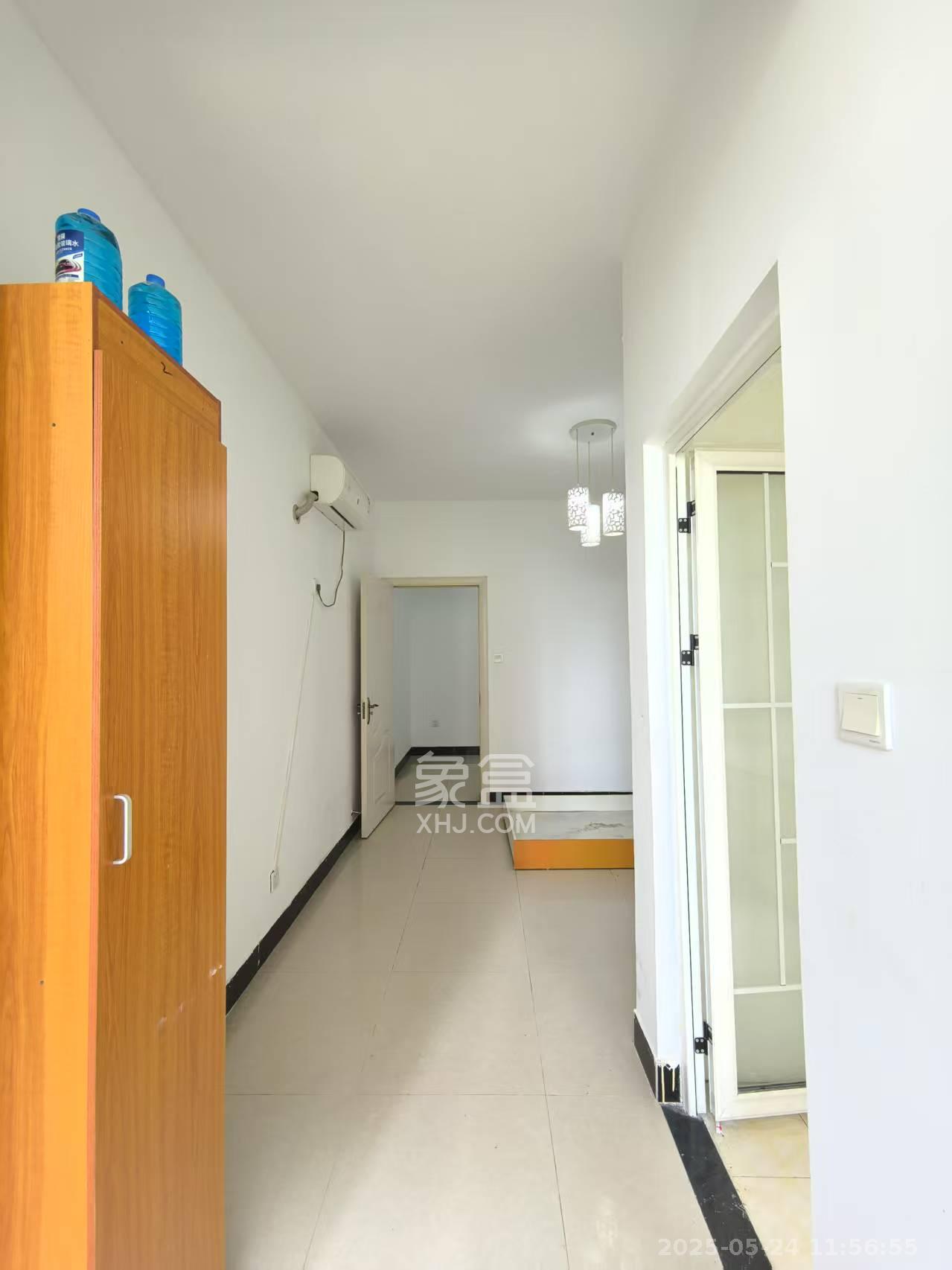 蓝光雍锦阁  5室2厅2卫   2600.00元/月室内图