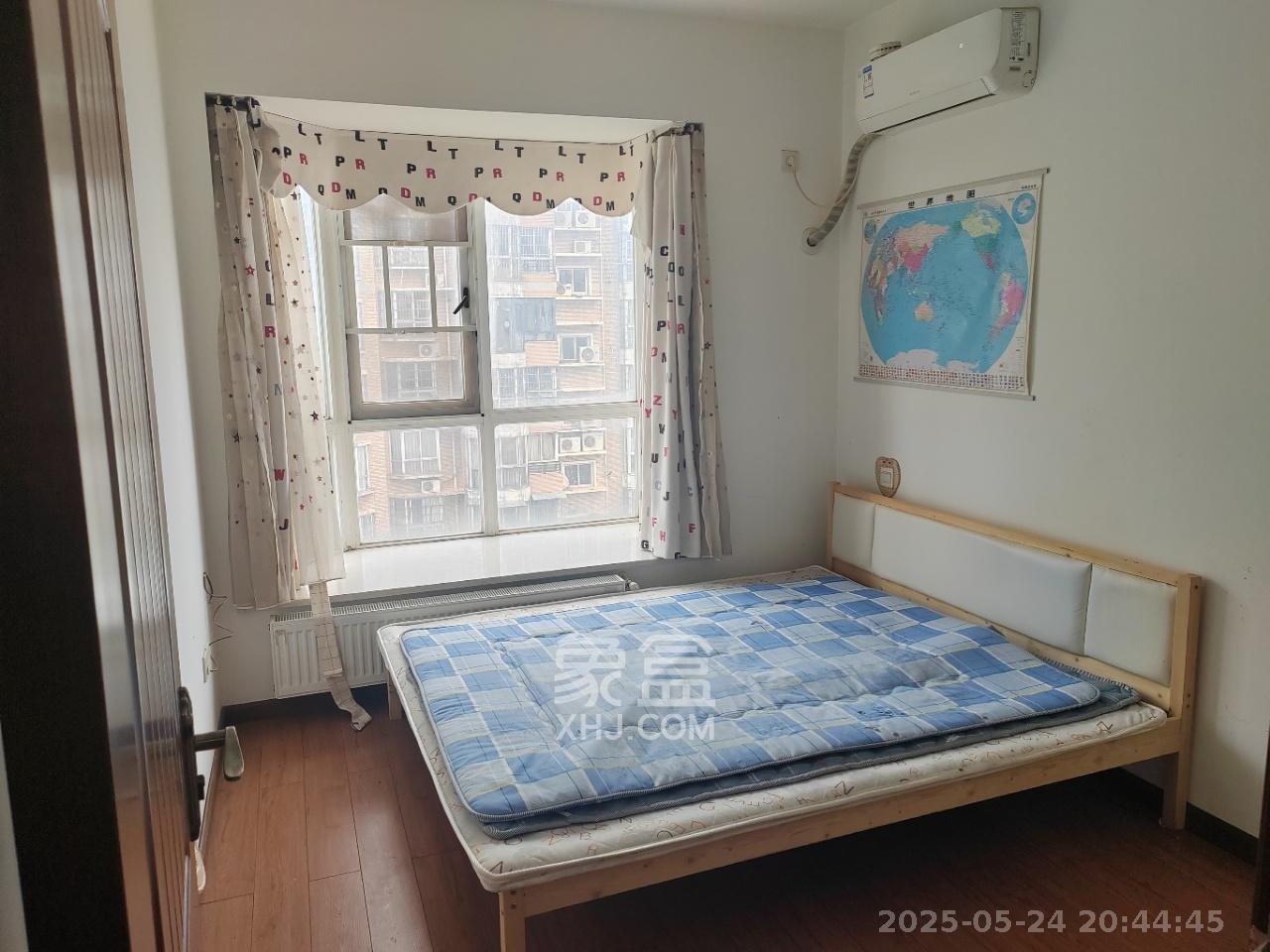 山水庭院  3室2厅2卫   2500.00元/月室内图
