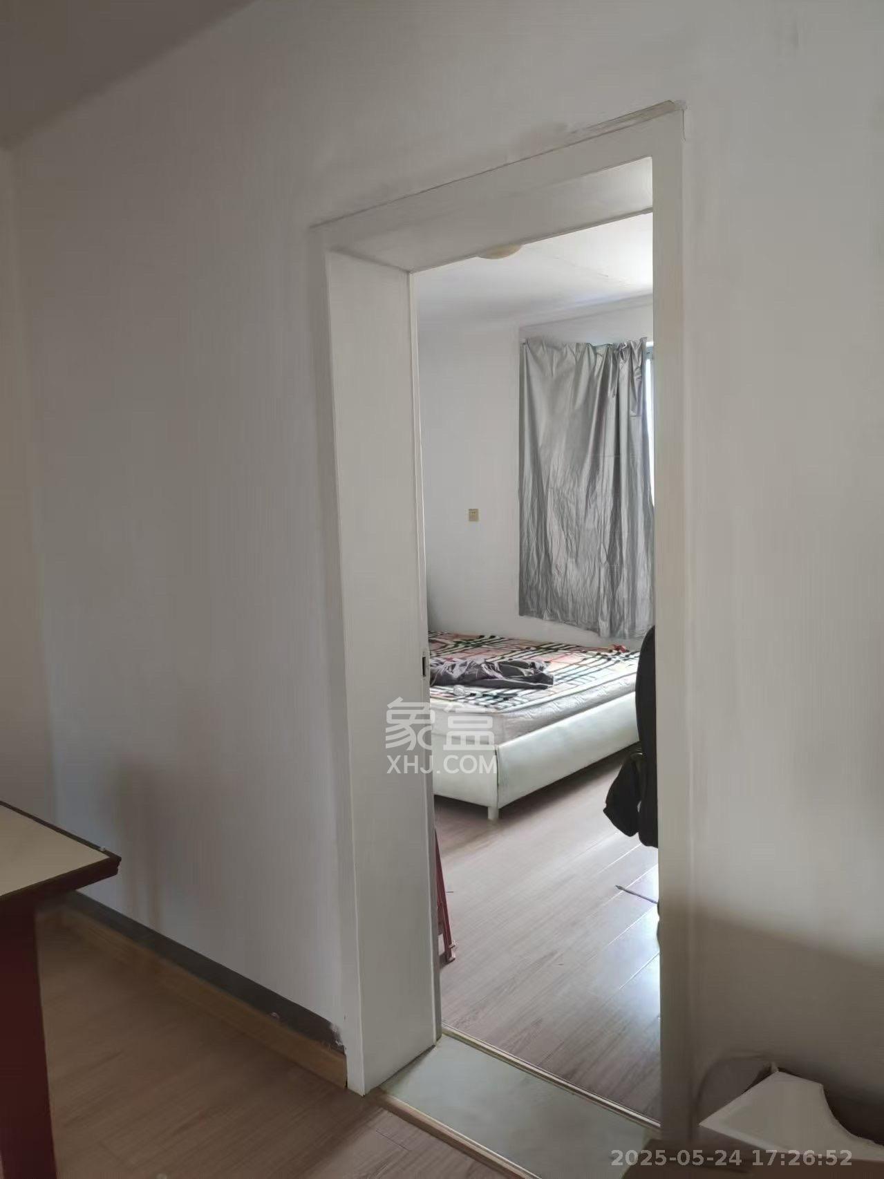 华隆大院 4室2厅2卫 1700.0元/月 华隆大院 4室2厅2卫 1700.0元/月室内图