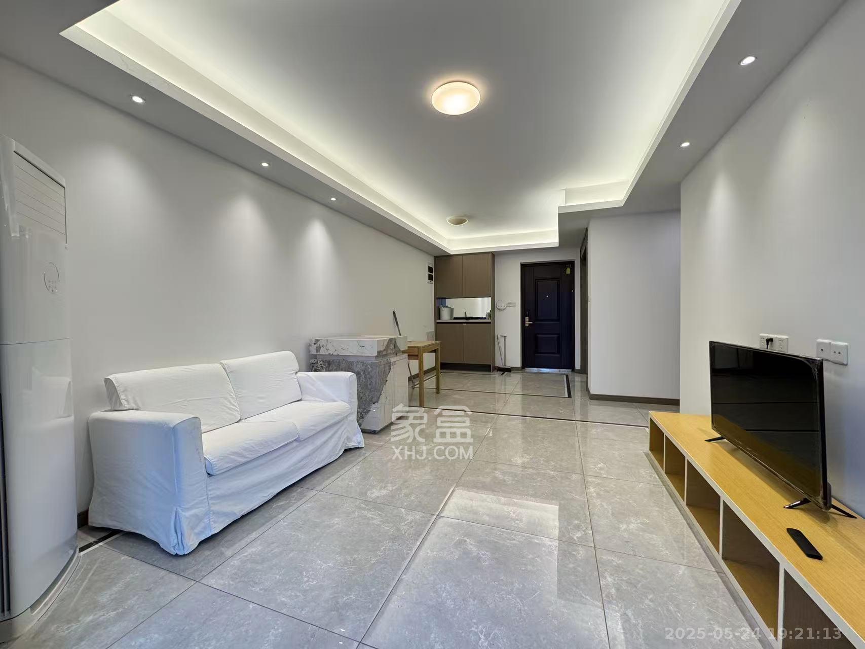 龙湖铂金中心(龙湖春江郦城)  3室1厅1卫    4000.0元/月 龙湖铂金中心(龙湖春江郦城)  3室1厅1卫    4000.0元/月室内图