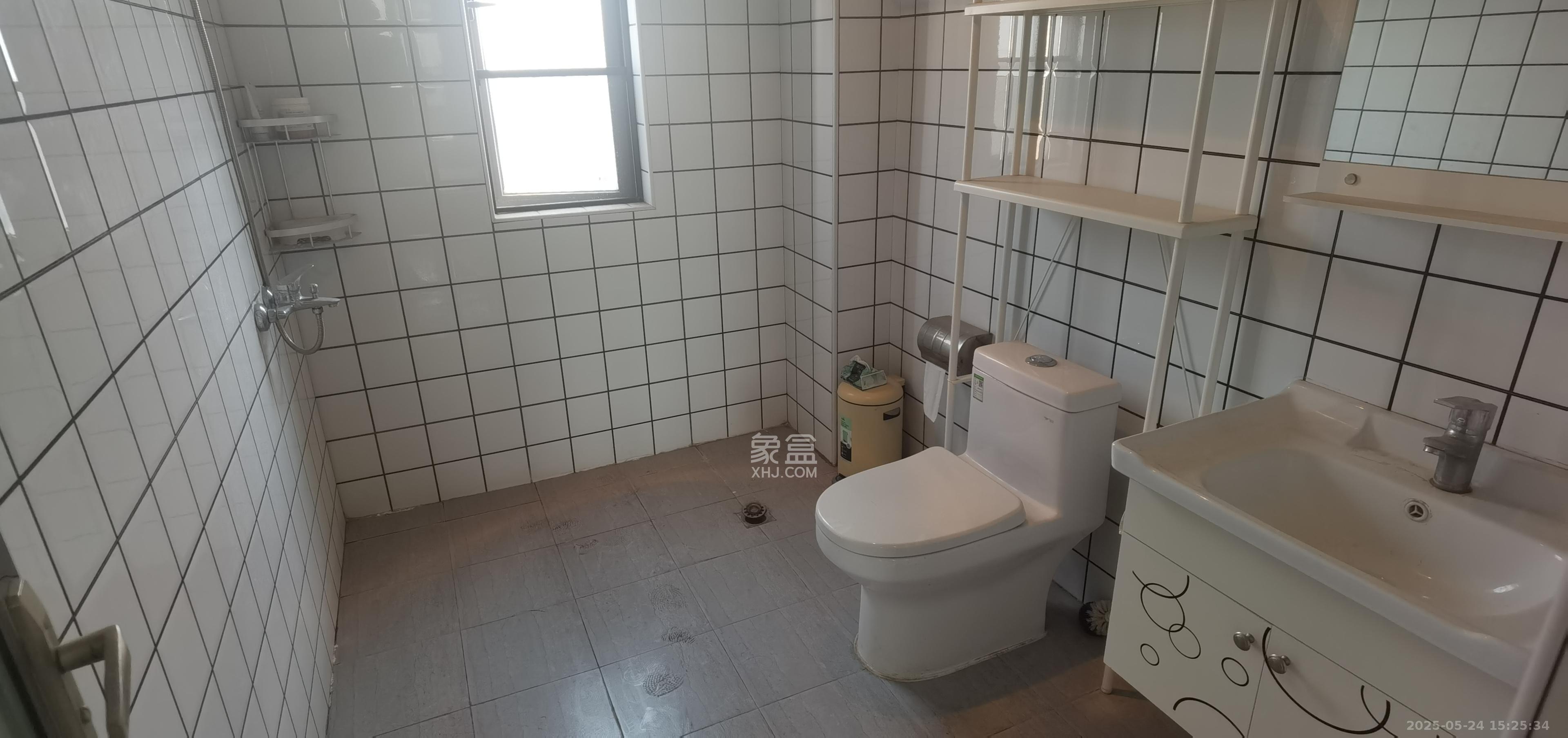 梅溪湖合能璞丽  3室2厅2卫   2500.00元/月室内图