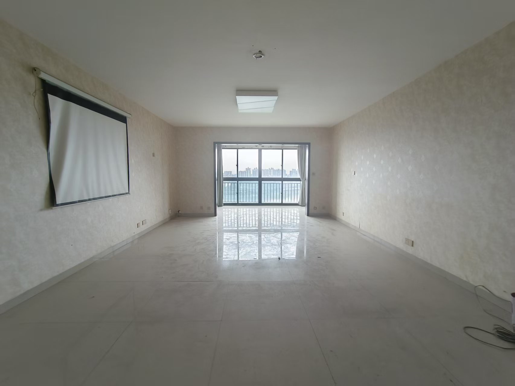 水岸春天 4室2厅2卫 78.0万 水岸春天 4室2厅2卫 78.0万室内图