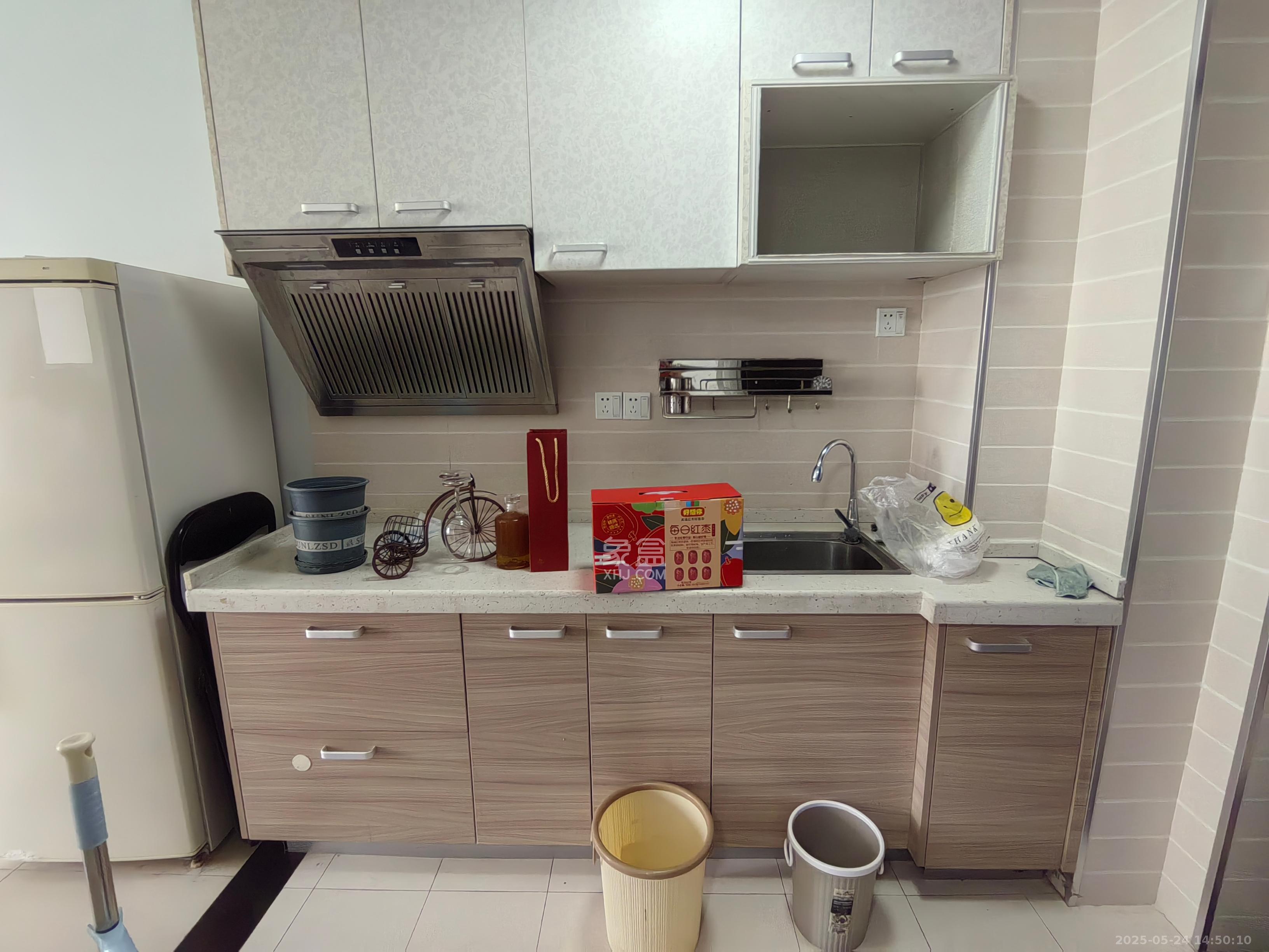 融科东南海 1室1厅1卫 1300.0元/月 融科东南海 1室1厅1卫 1300.0元/月室内图