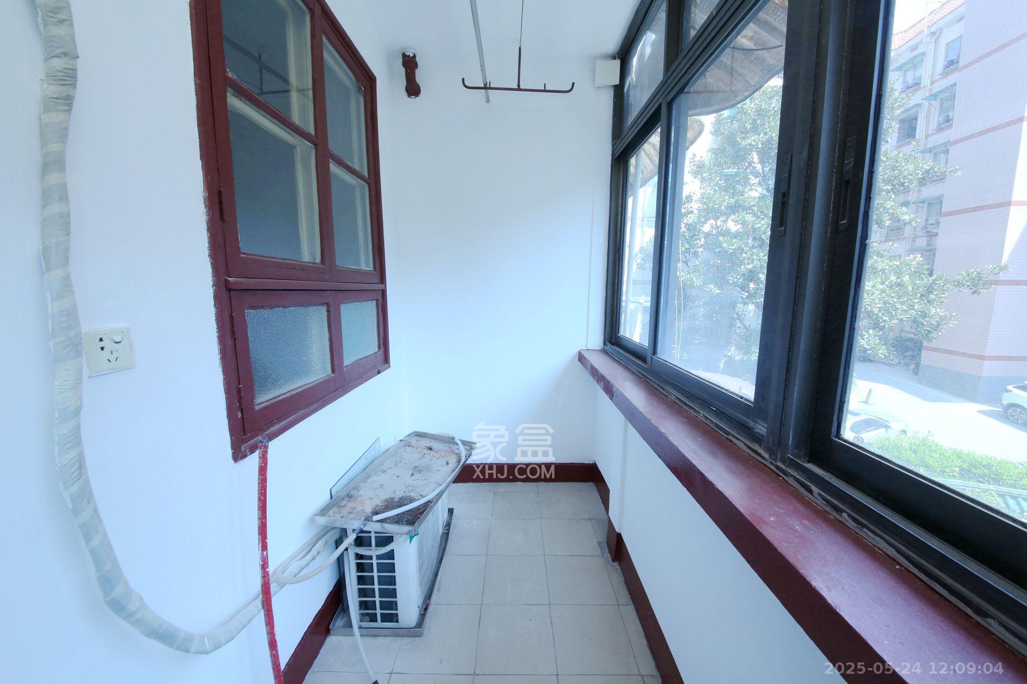 湖南省国防科技工业园(军工苑) 3室1厅1卫 2800.0元/月 湖南省国防科技工业园(军工苑) 3室1厅1卫 2800.0元/月室内图