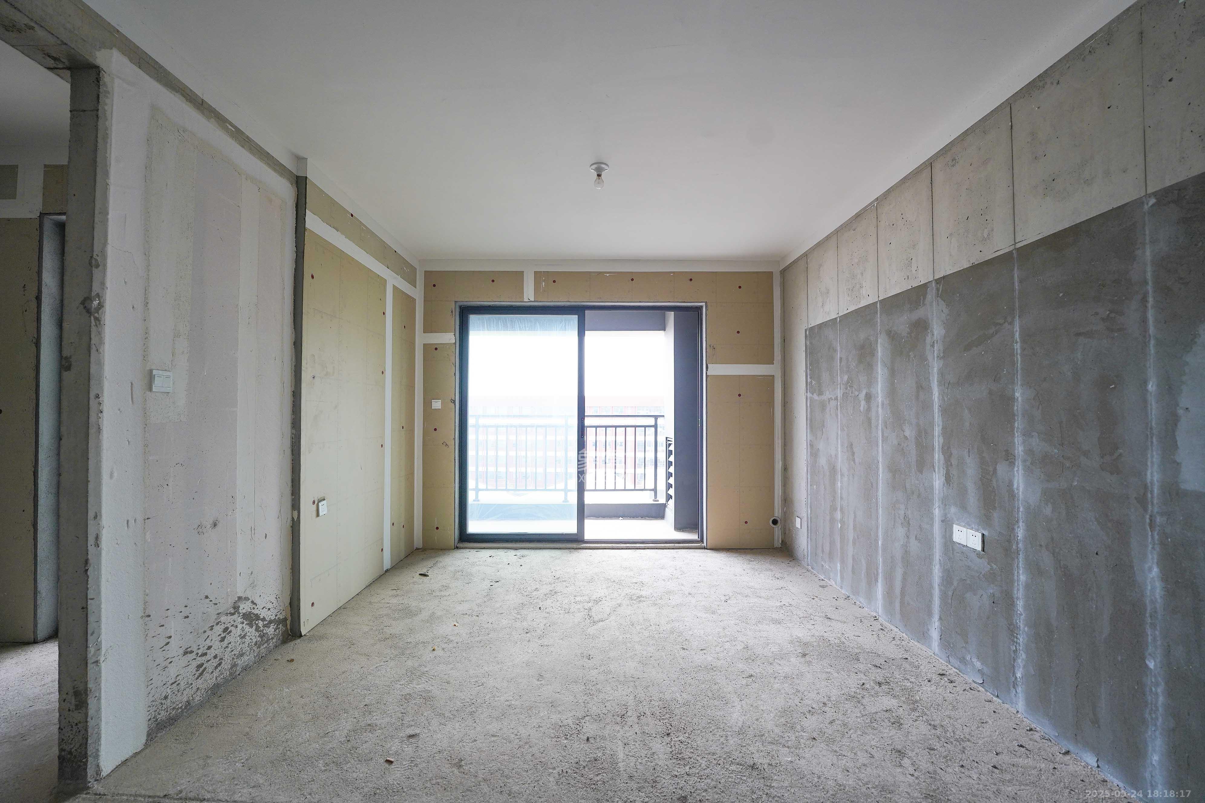 旭辉雨金广场  3室2厅2卫    81.0万 旭辉雨金广场  3室2厅2卫    81.0万