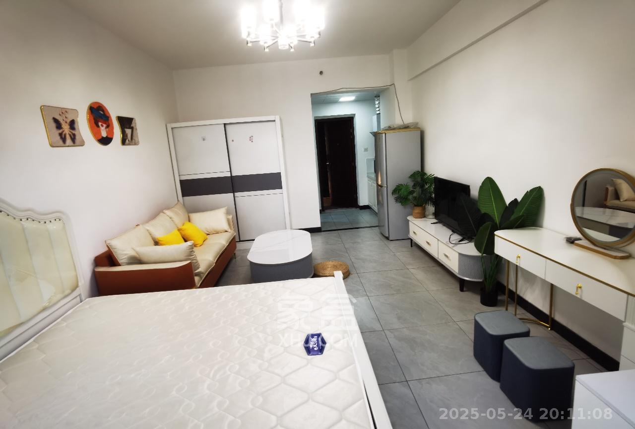 和府  1室1厅1卫   1800.00元/月室内图