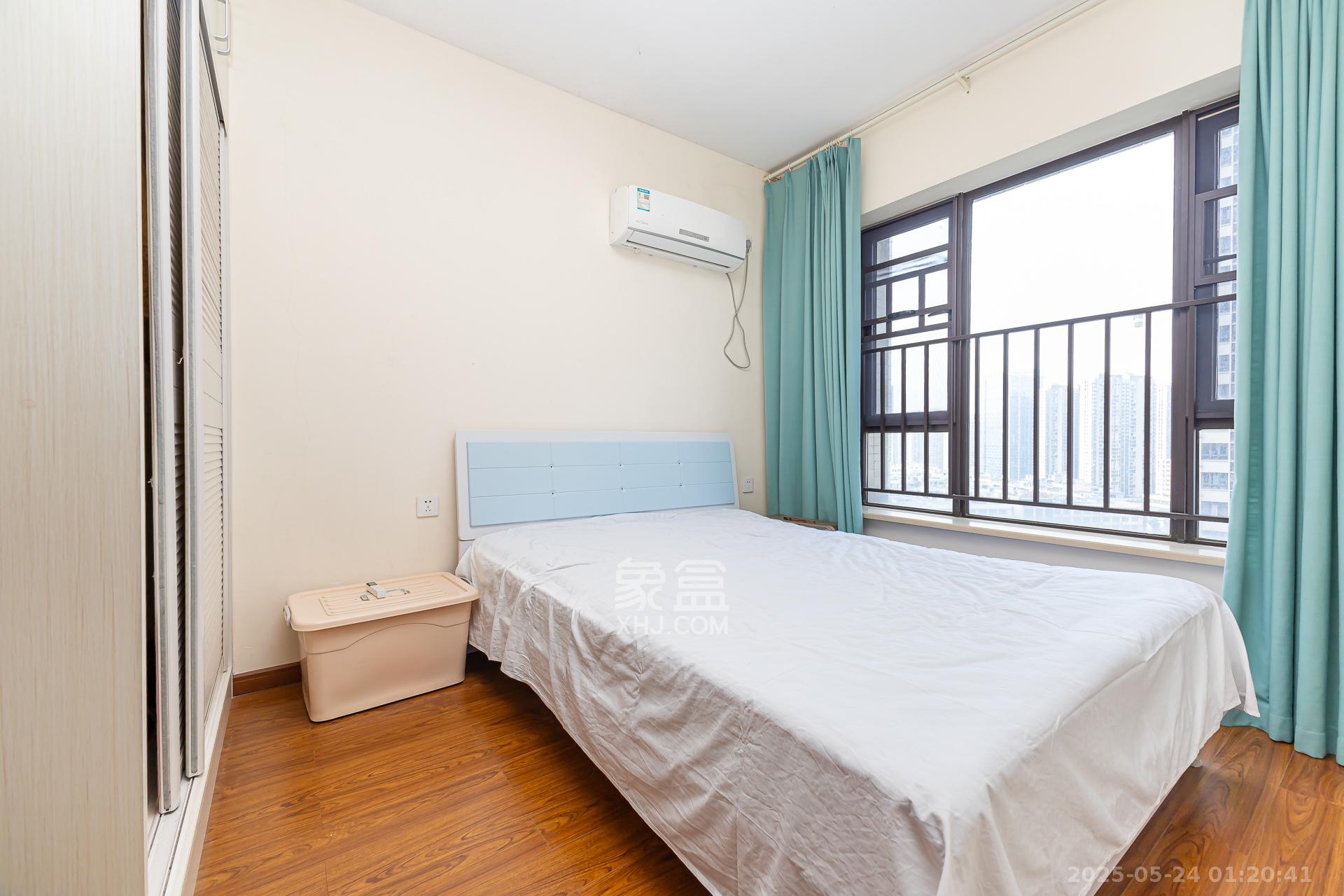 时代倾城二期 3室2厅2卫 80.0万 时代倾城二期 3室2厅2卫 80.0万卧室