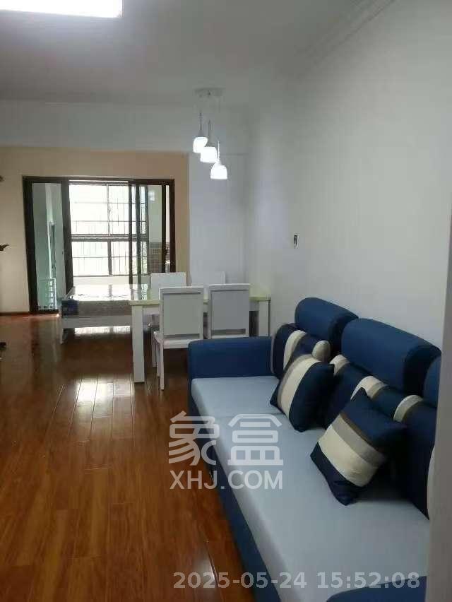 绿地中央广场  2室1厅1卫    2200.0元/月室内图