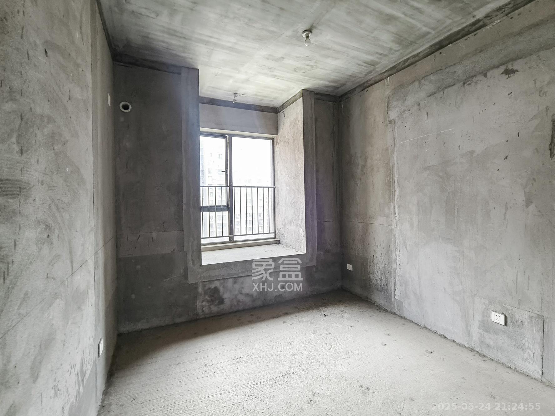 三一街区 5室2厅3卫 108.0万 三一街区 5室2厅3卫 108.0万卧室